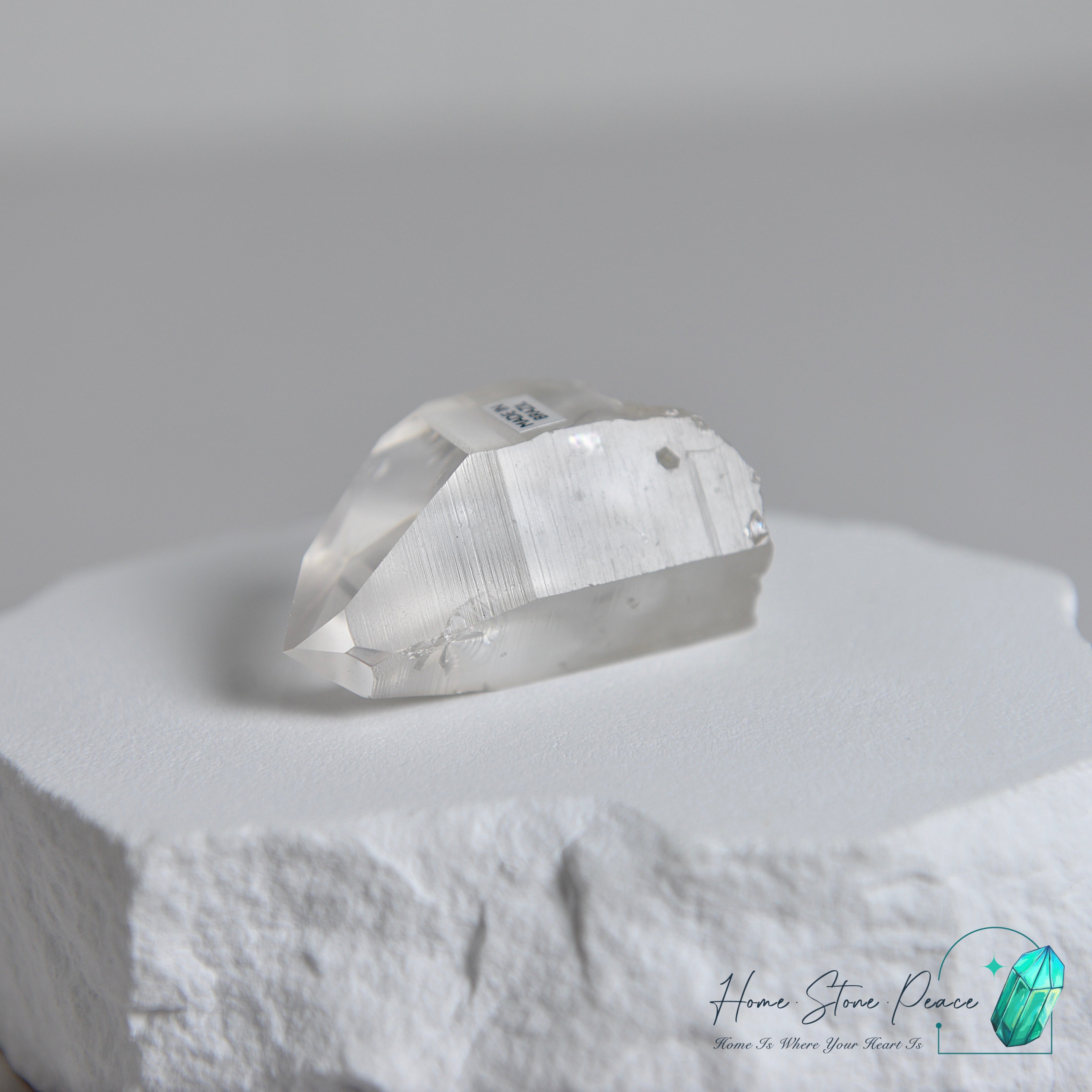 雷姆利亞水晶 Lemurian Seed Quartz