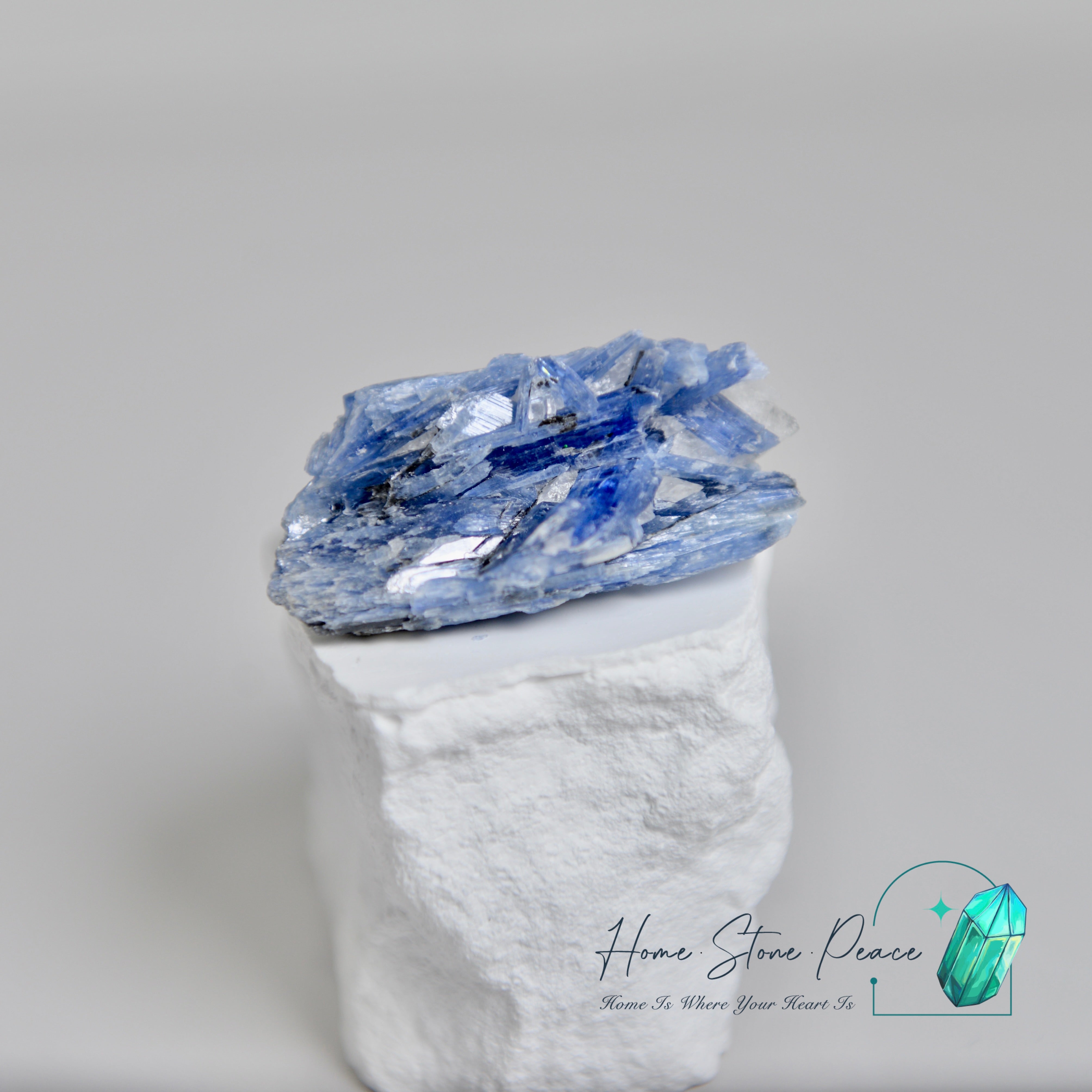 藍晶石原石塊 Blue Kyanite Cluster