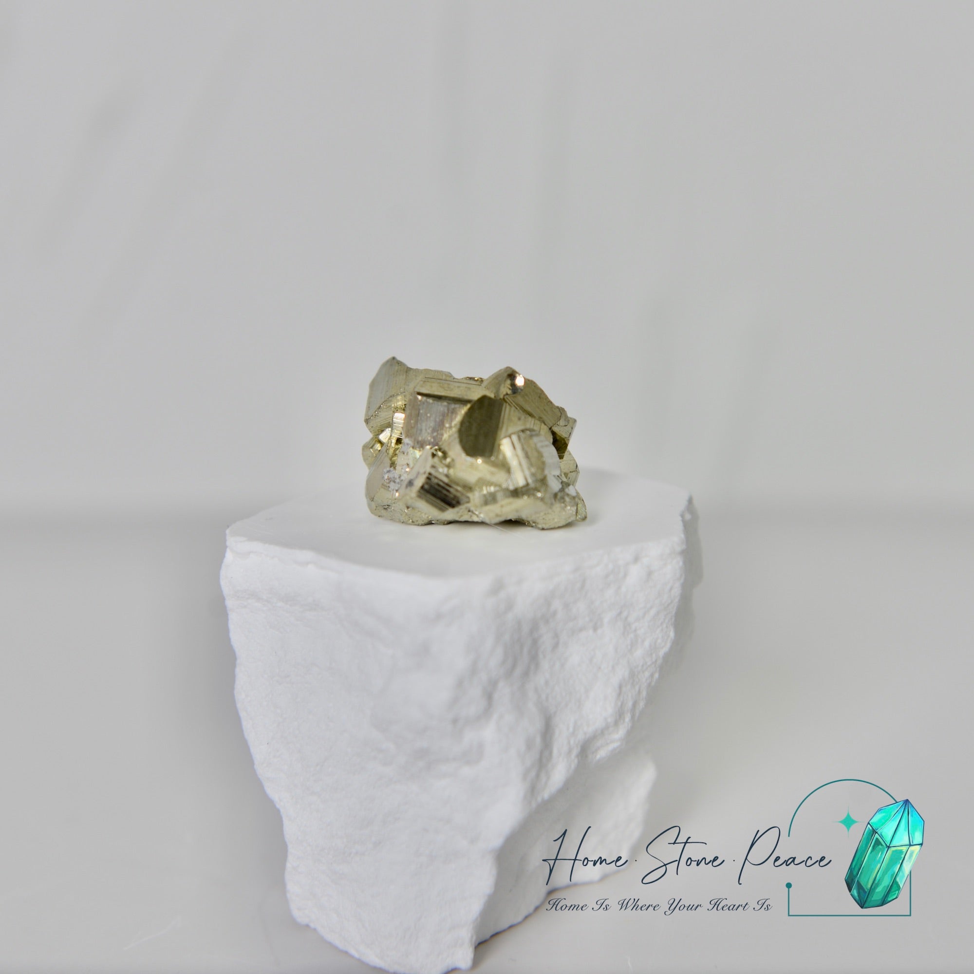 高級黃鐵礦原石 Mini Peruvian Pyrite Cluster (High Quality)
