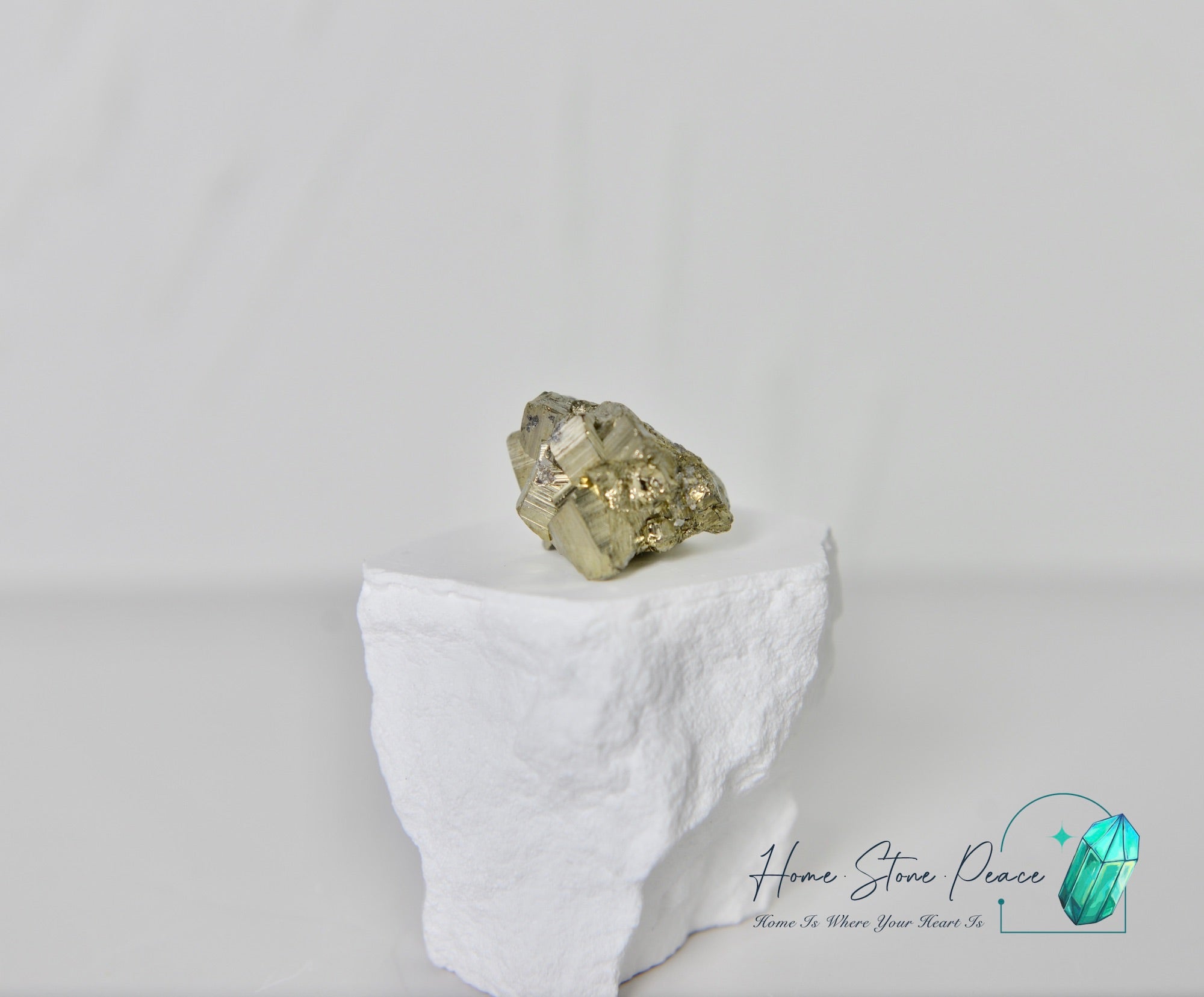 高級黃鐵礦原石 Mini Peruvian Pyrite Cluster (High Quality)
