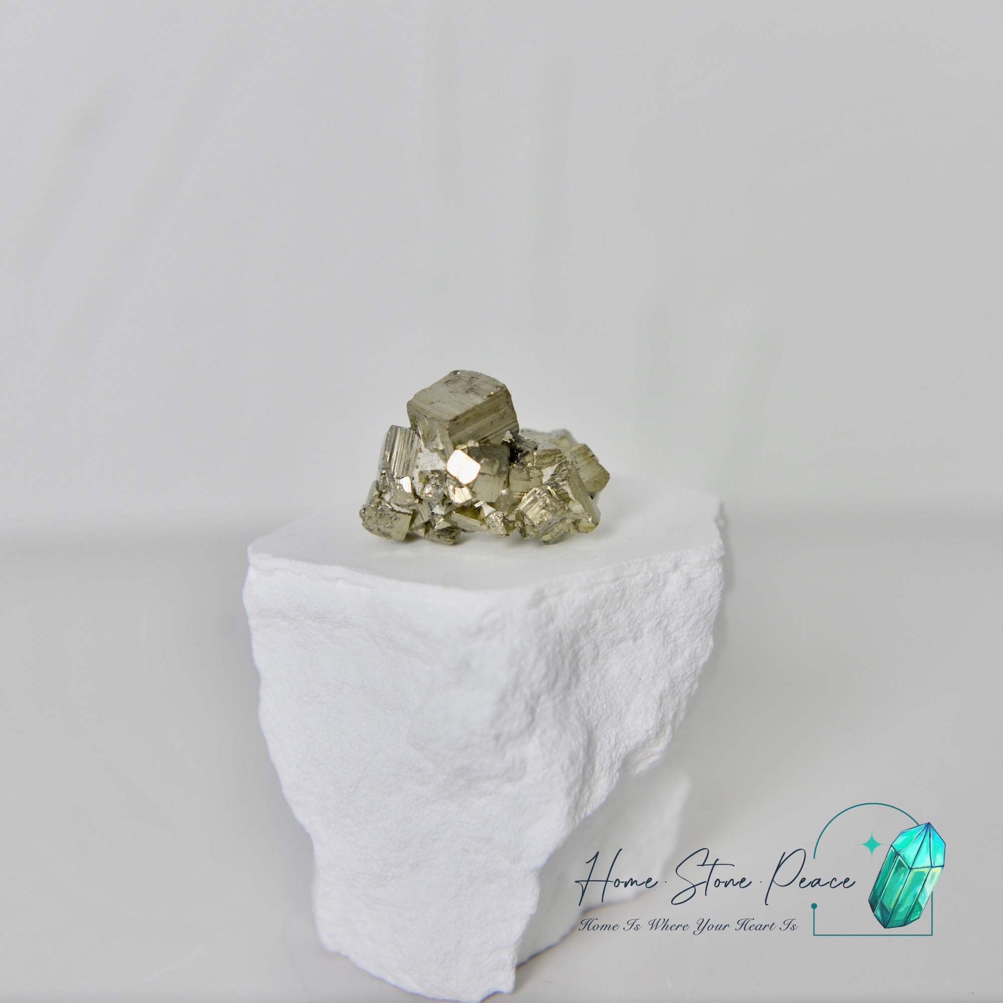 高級黃鐵礦原石 Mini Peruvian Pyrite Cluster (High Quality)