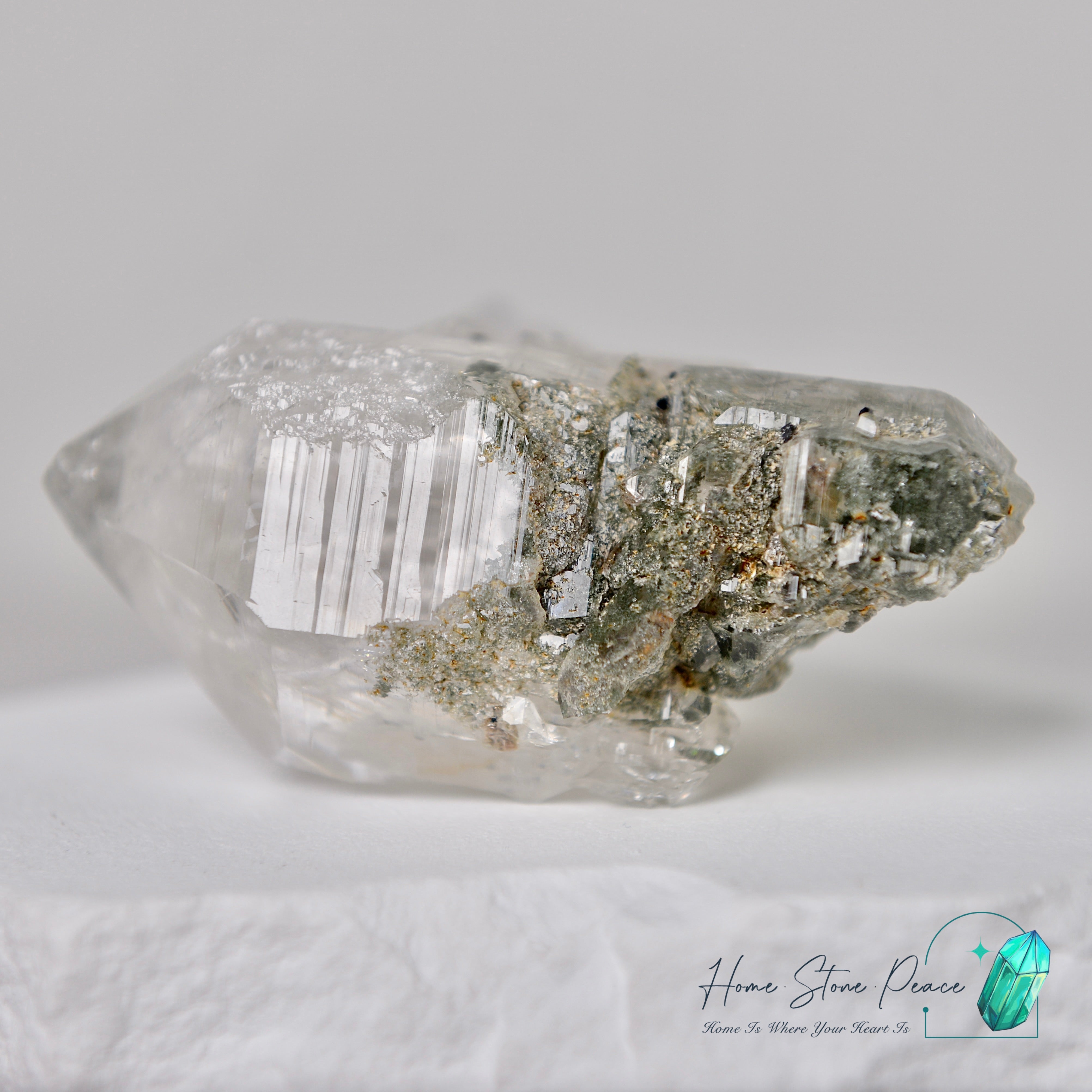 喜馬拉雅山綠幽靈共生水晶 Himalayan Quartz with Green Phantom (Chlorite)