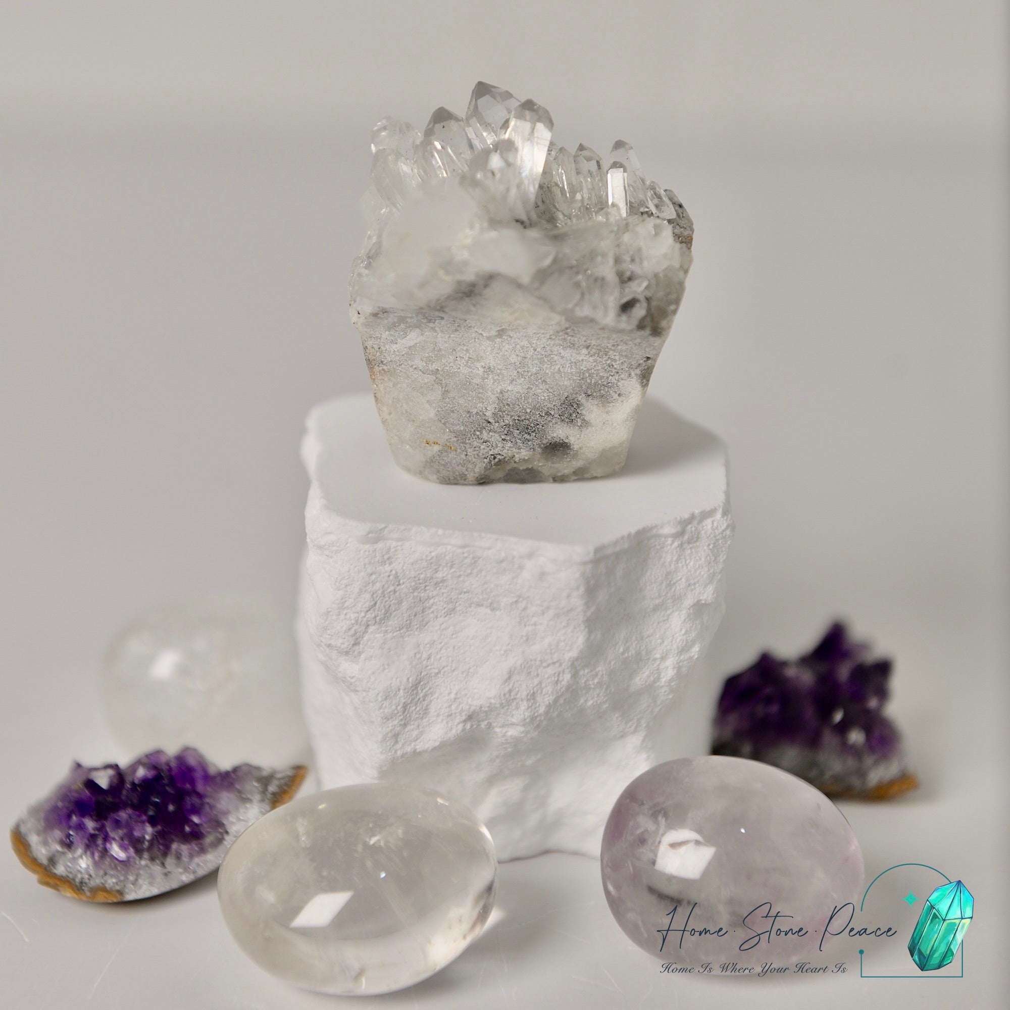 白水晶小刺蝟 Quartz Hedgehog