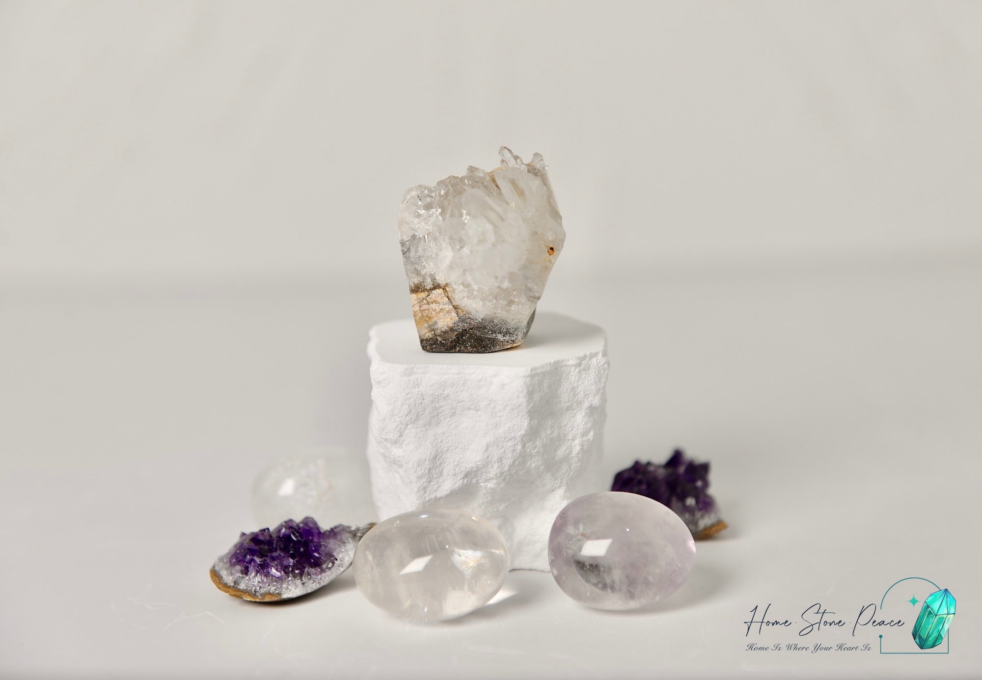 白水晶小刺蝟 Quartz Hedgehog