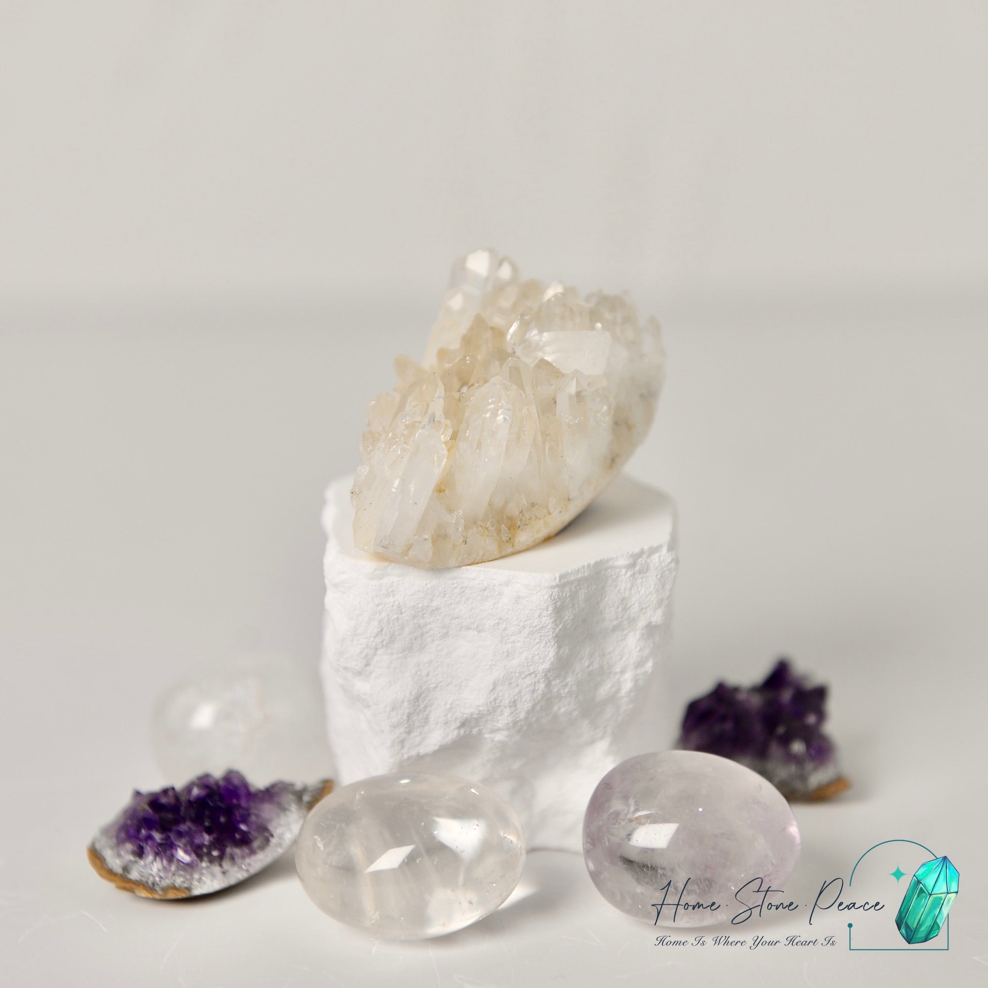 白水晶小刺蝟 Quartz Hedgehog