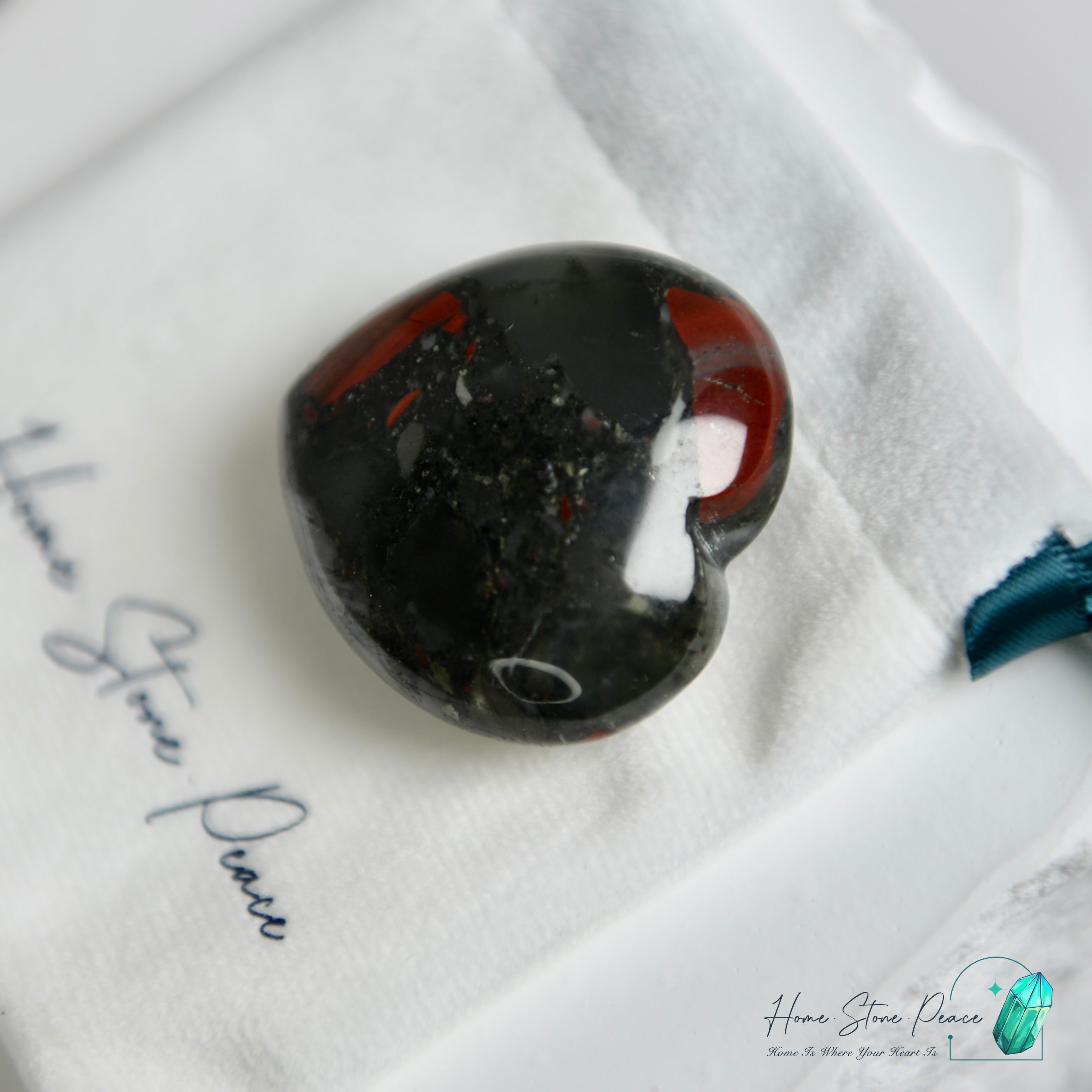 小血石心 Small Bloodstone Heart