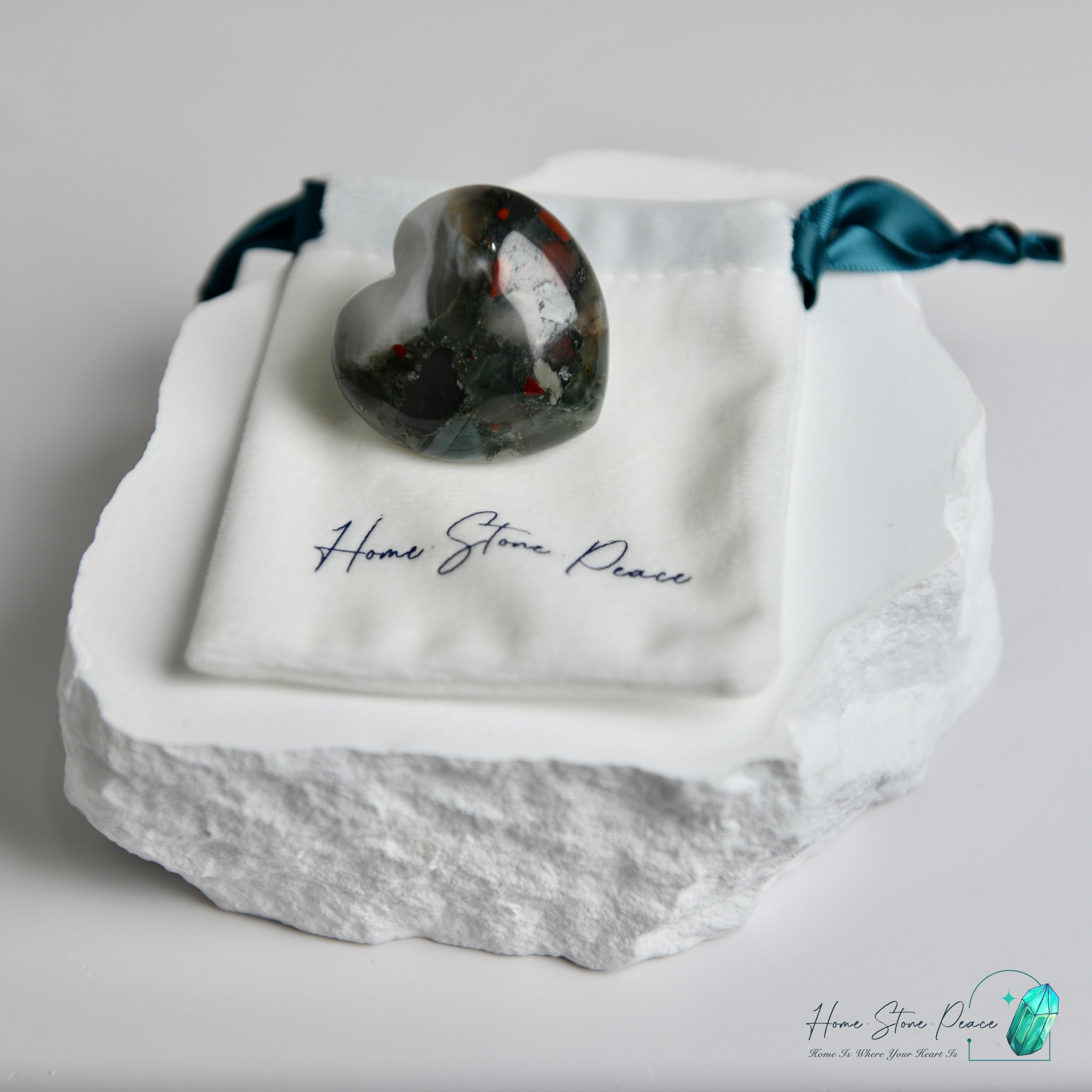 小血石心 Small Bloodstone Heart