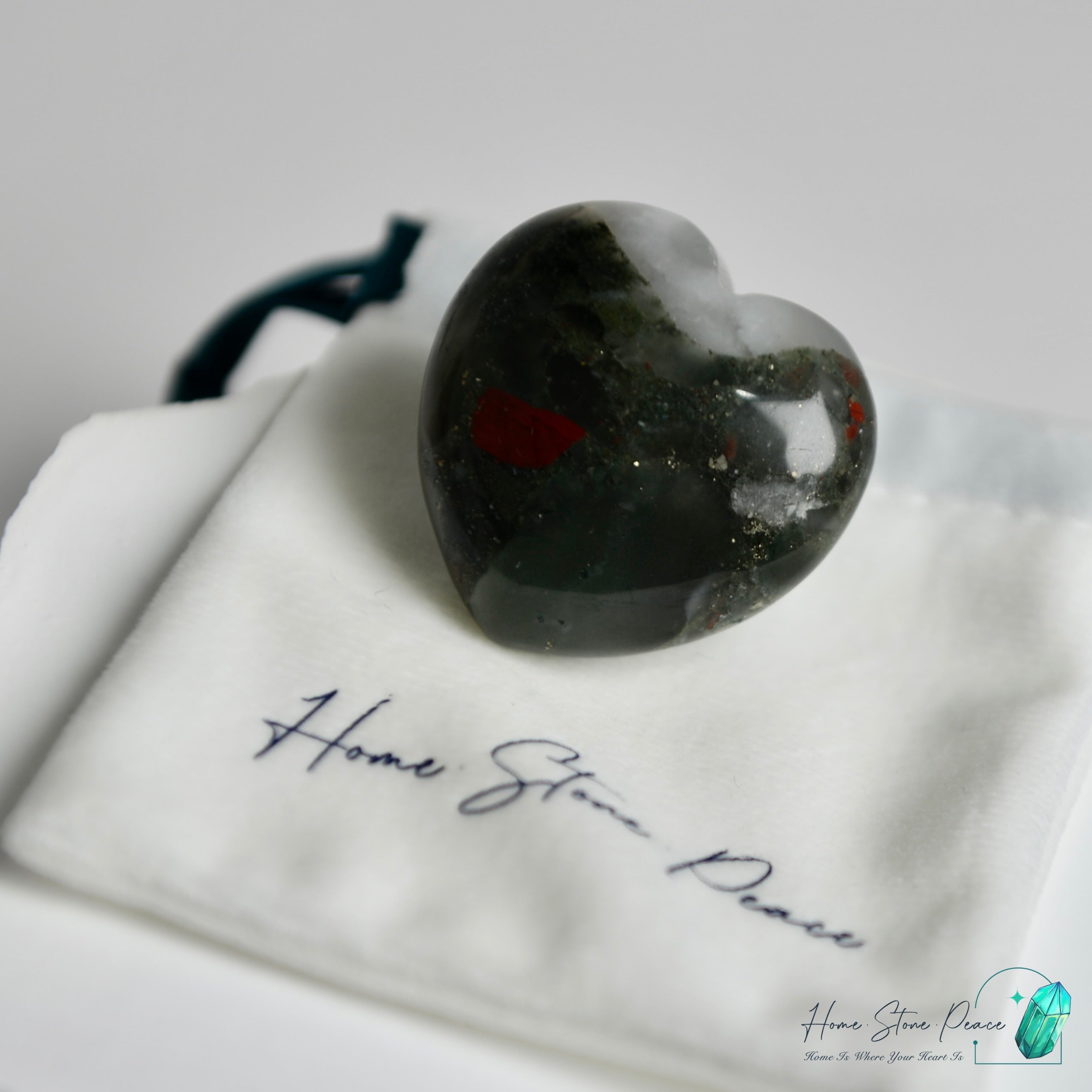 小血石心 Small Bloodstone Heart