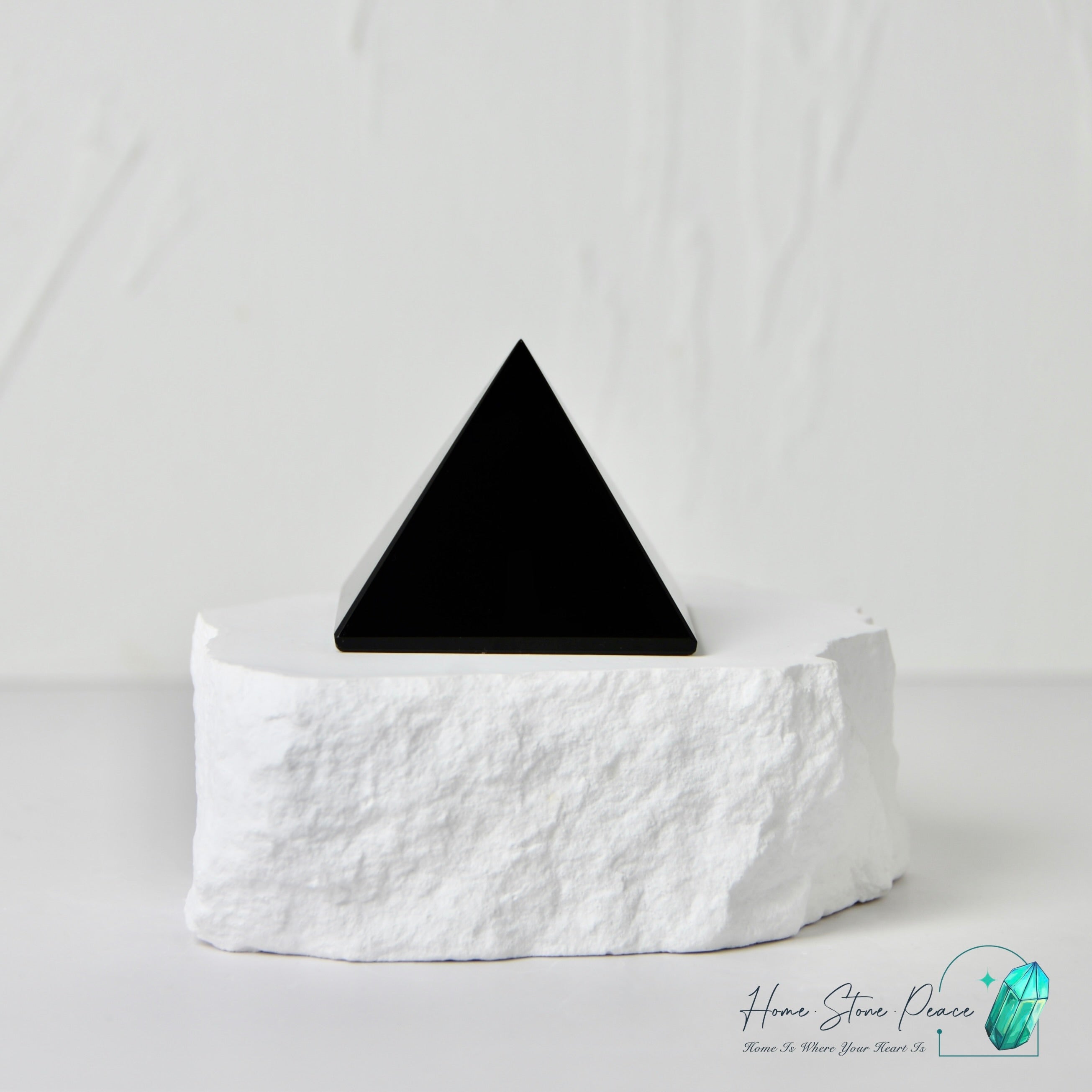 黑曜石金字塔 Obsidian Pyramid