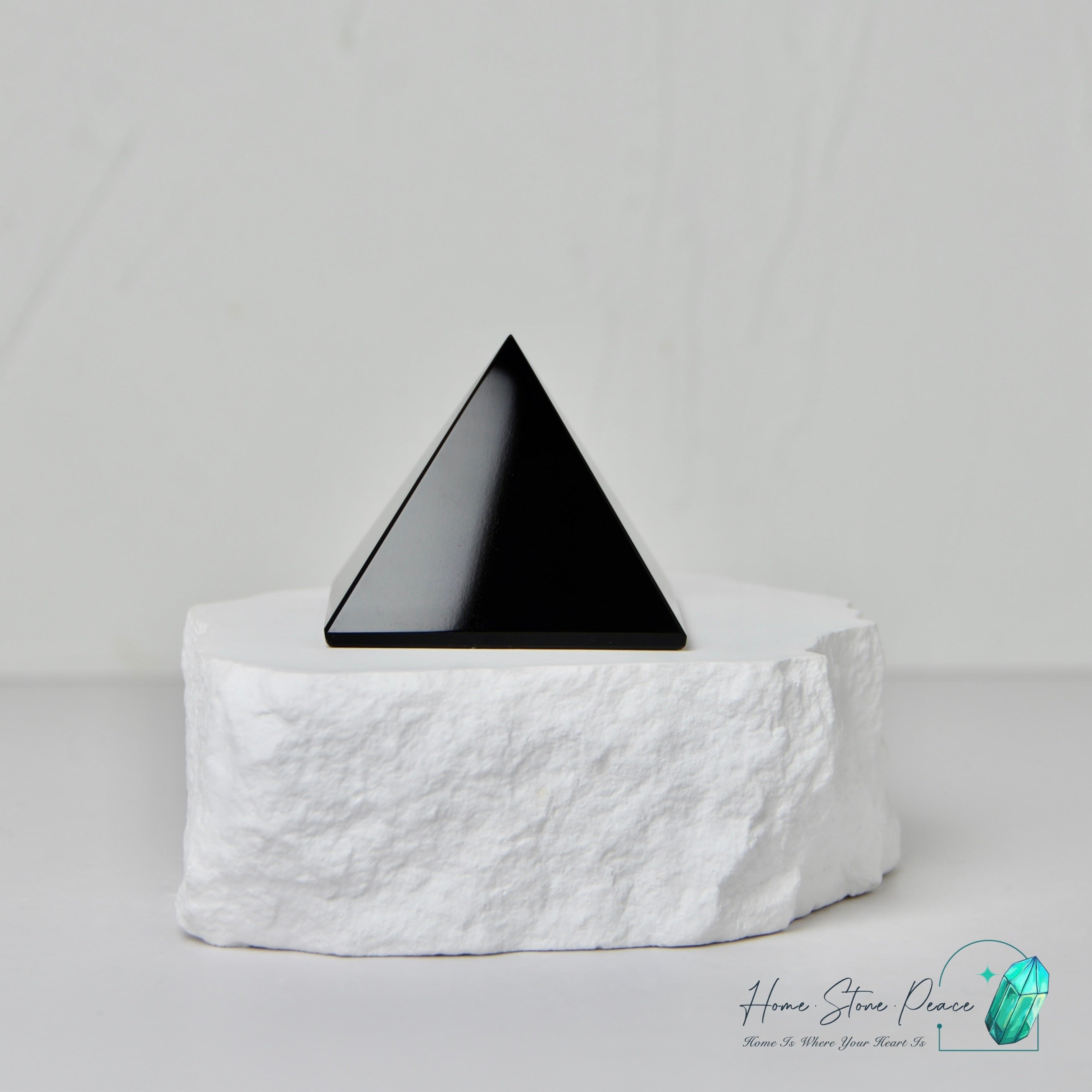 黑曜石金字塔 Obsidian Pyramid