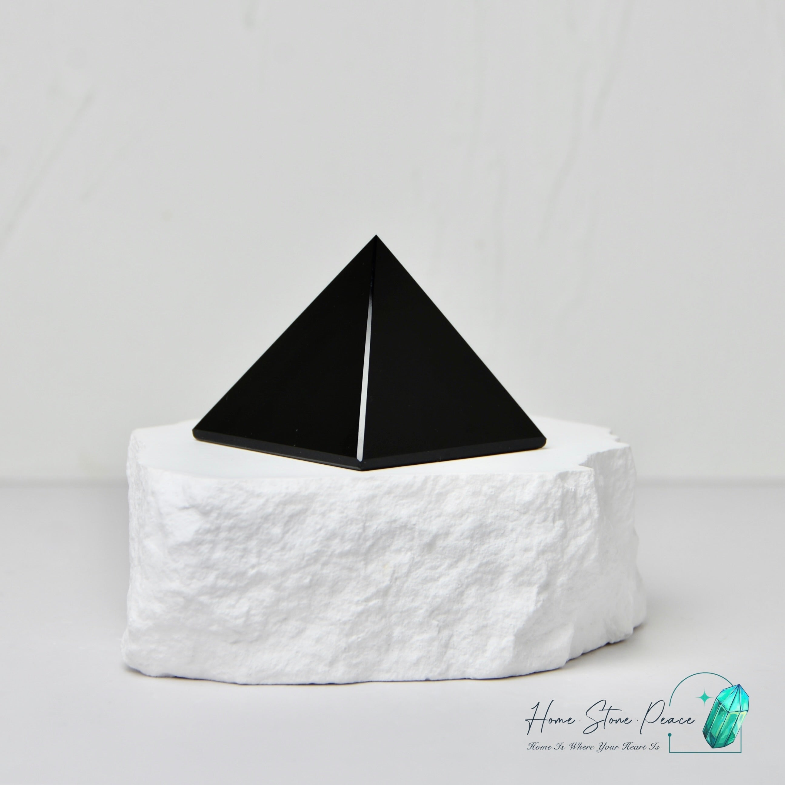 黑曜石金字塔 Obsidian Pyramid