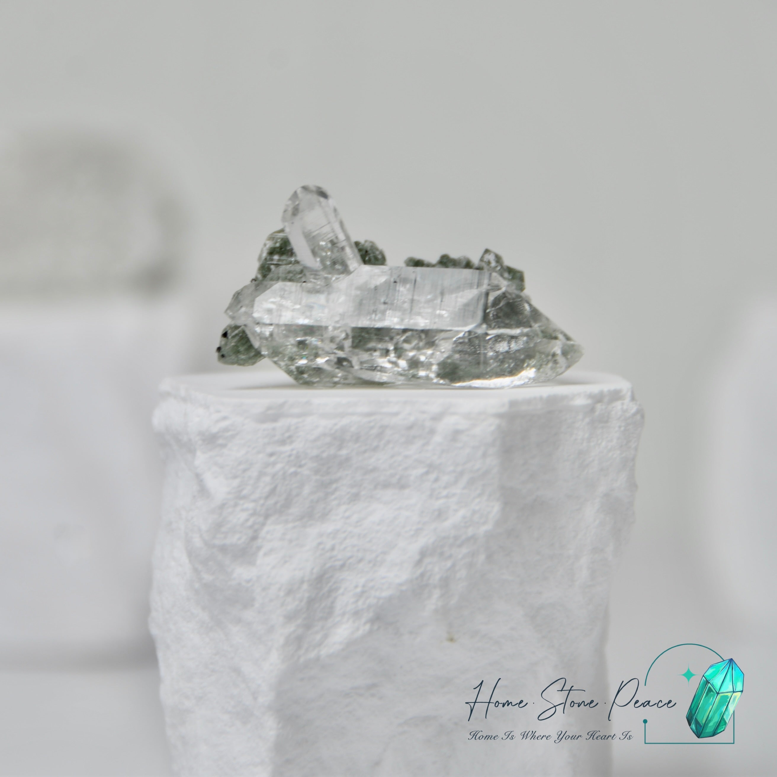 喜馬拉雅山綠幽靈共生水晶 Himalayan Quartz with Green Phantom (Chlorite)