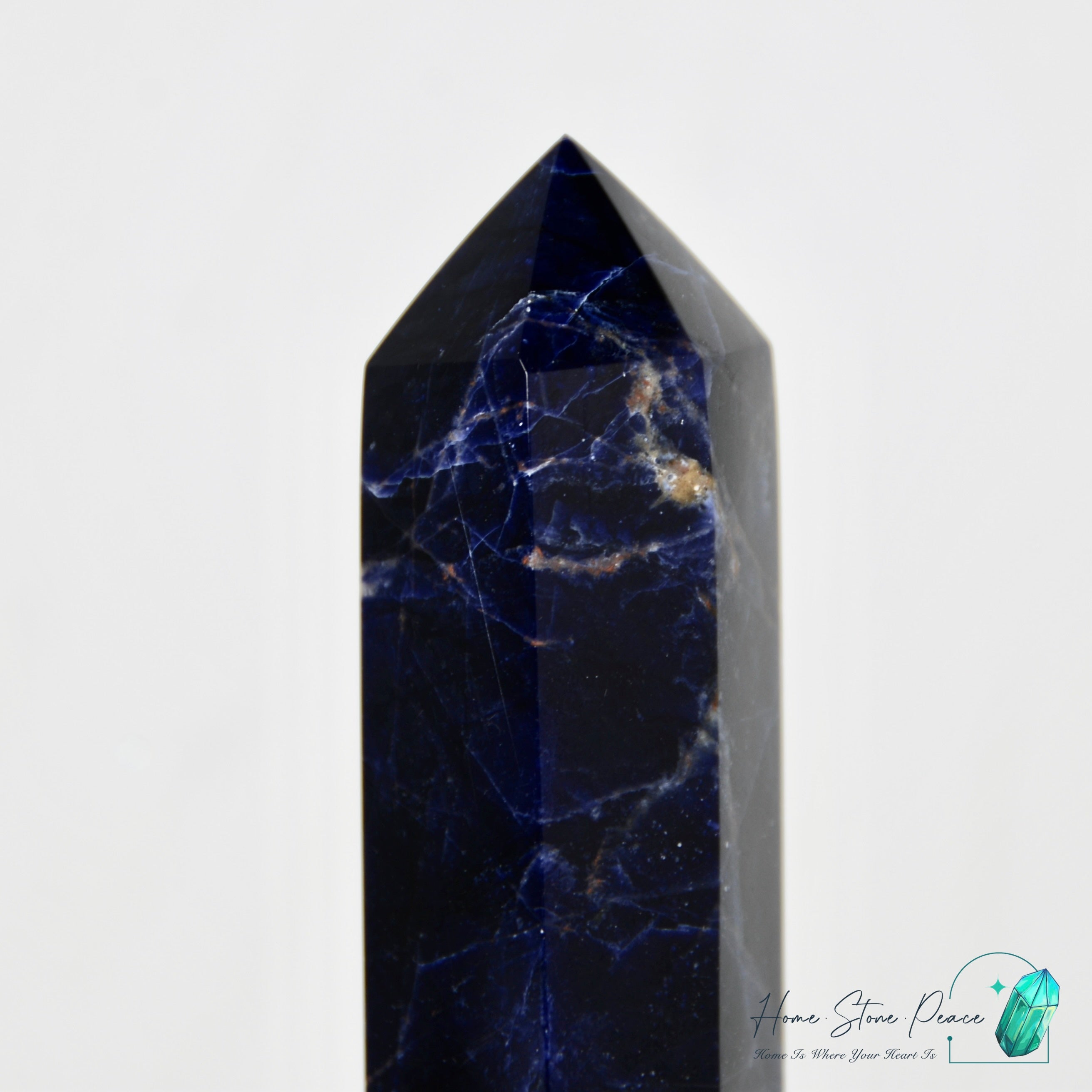 藍紋石柱 Sodalite Tower