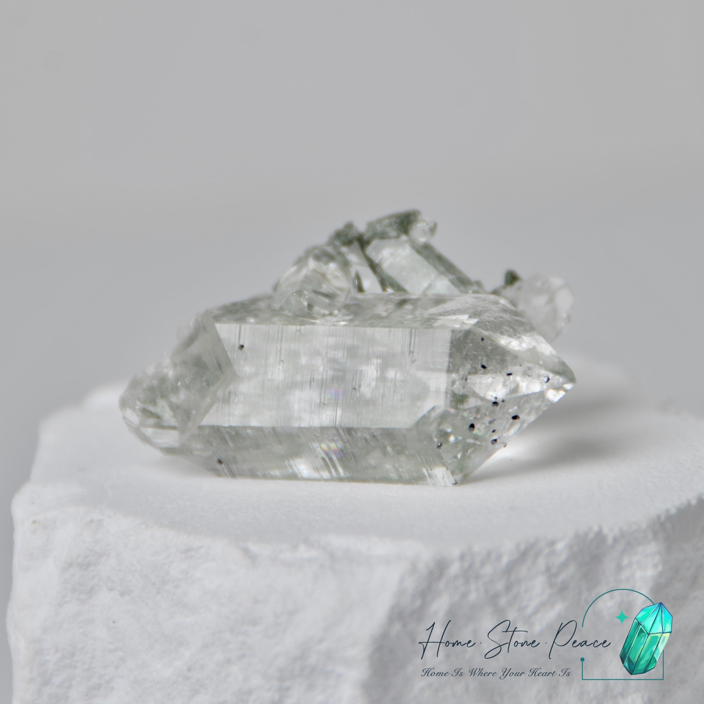 喜馬拉雅山綠幽靈共生水晶 Himalayan Quartz with Green Phantom (Chlorite)
