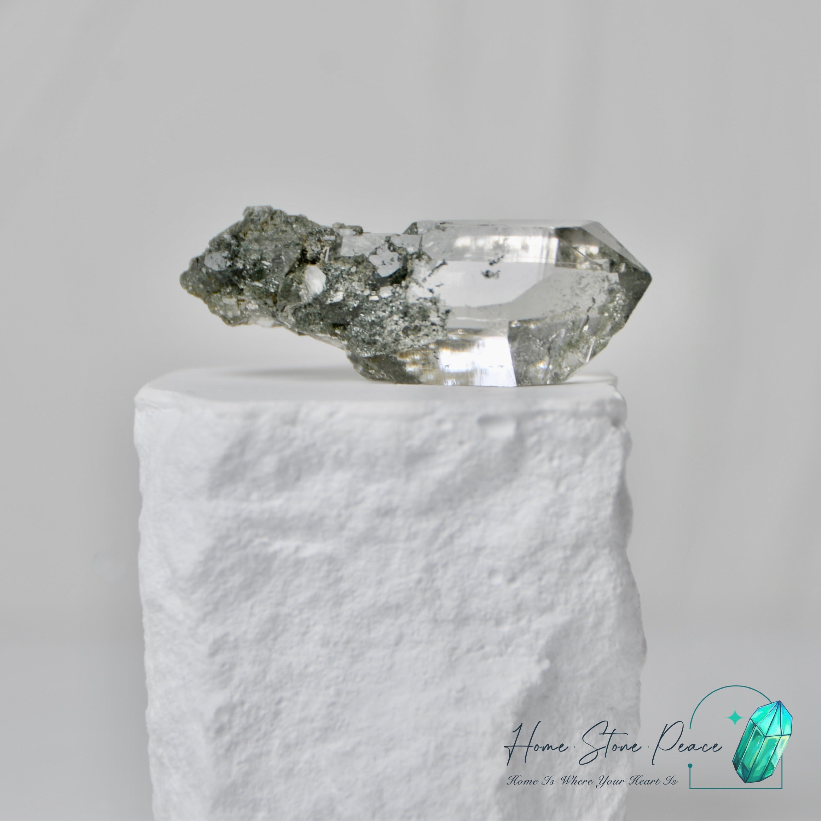 喜馬拉雅山綠幽靈共生水晶 Himalayan Quartz with Green Phantom (Chlorite)
