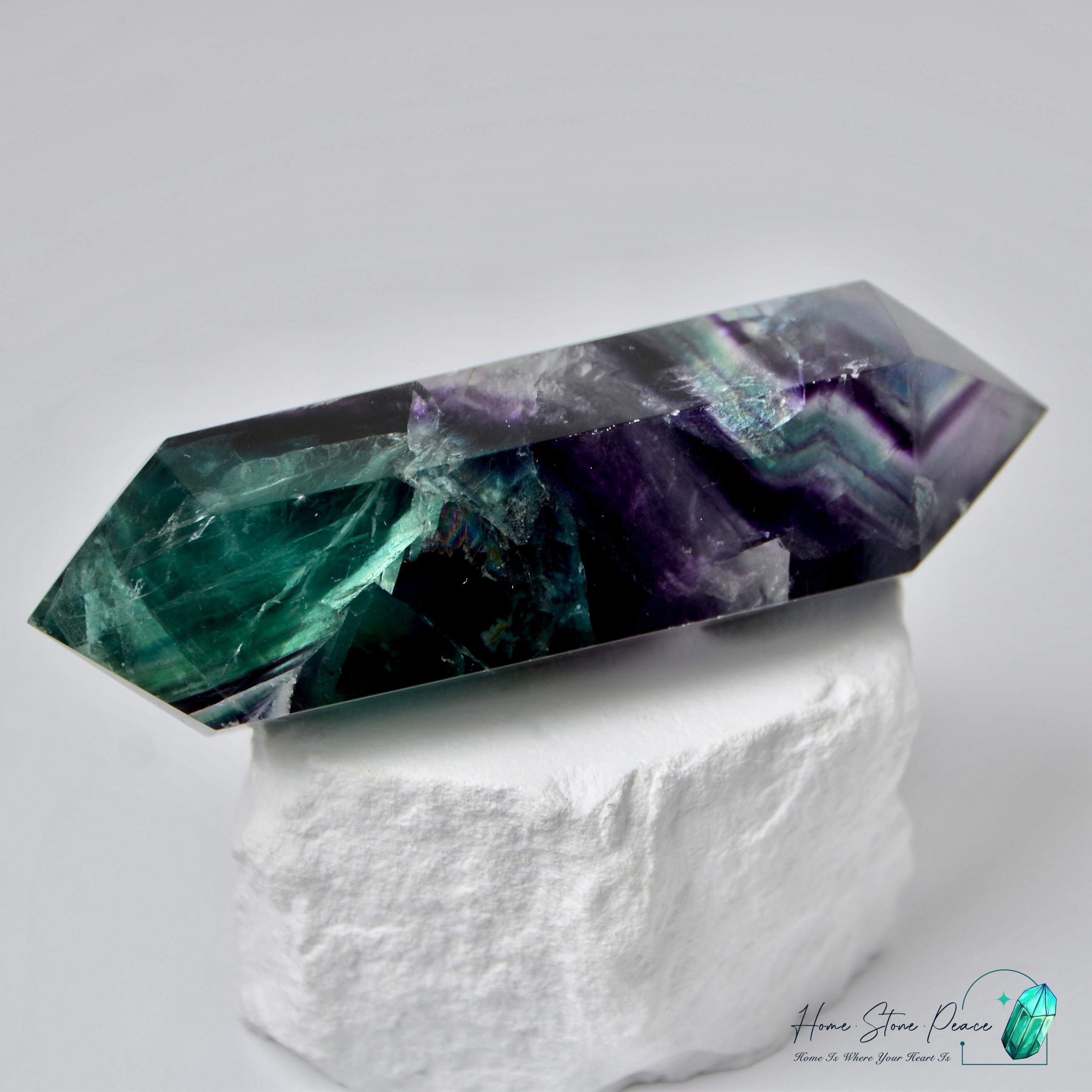 雙尖彩虹螢石柱 Double Terminated Fluorite Tower with Rainbows