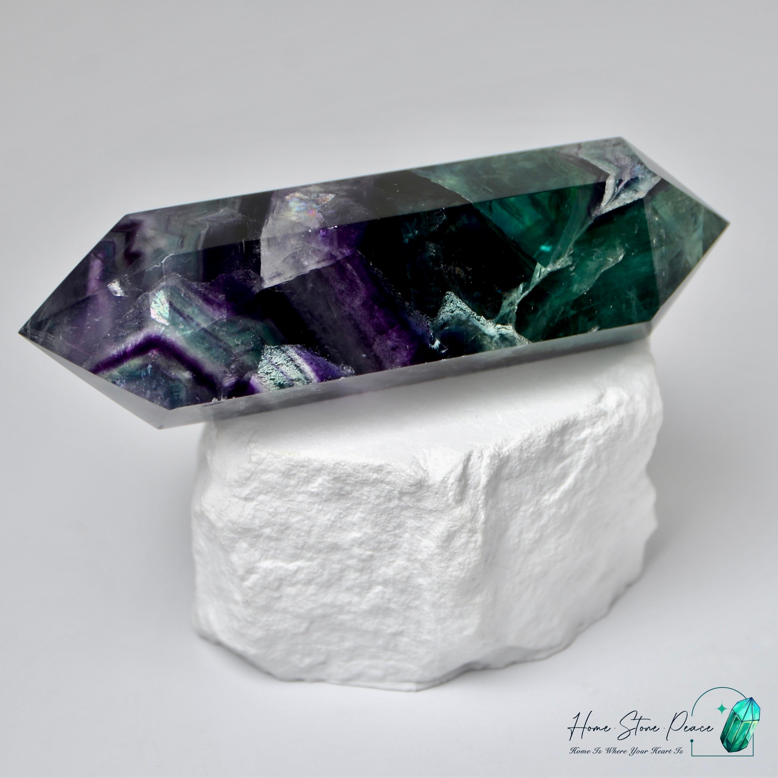 雙尖彩虹螢石柱 Double Terminated Fluorite Tower with Rainbows