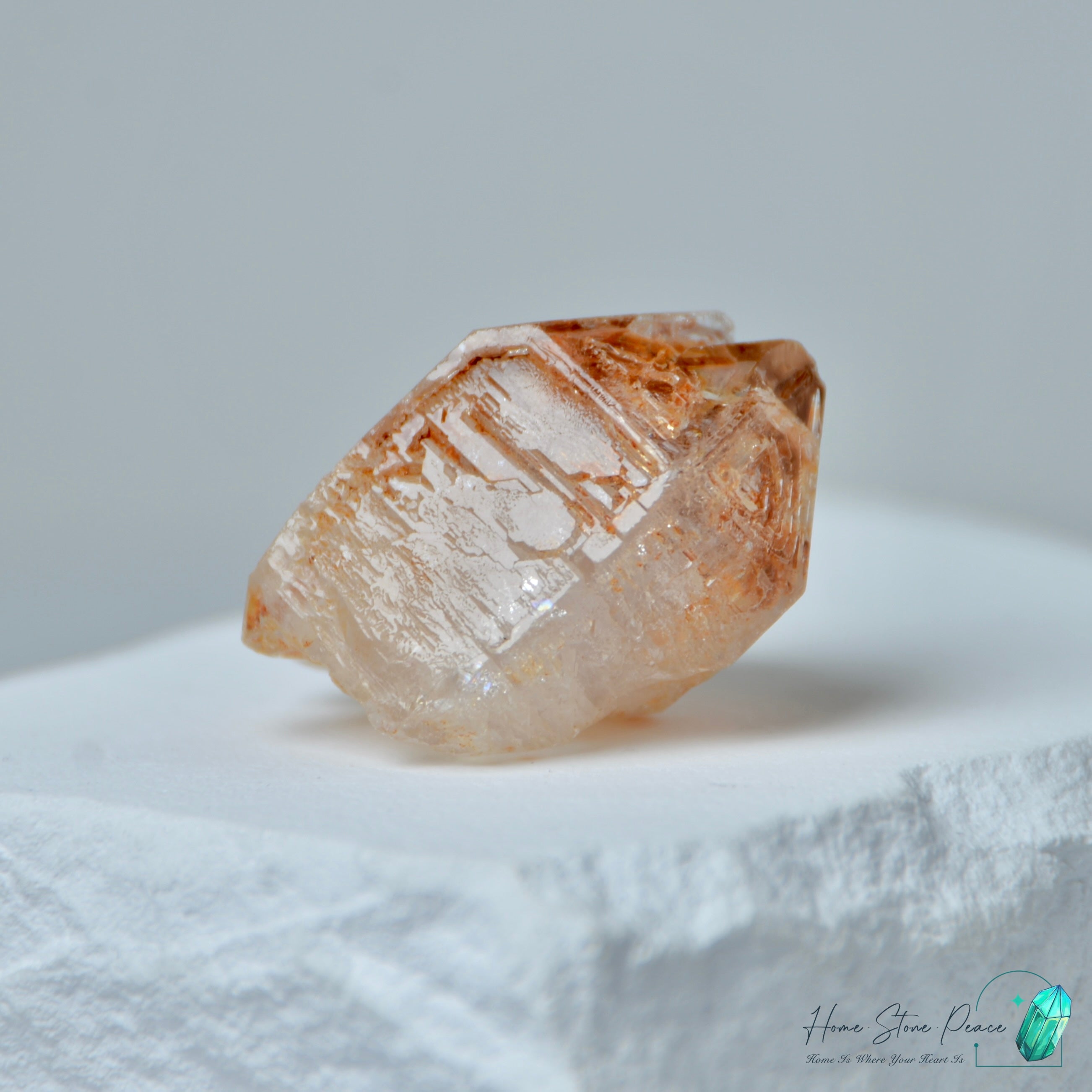 馬達加斯加紅泥骸骨水晶原石 Madagascar Red Mud Skeletal Quartz