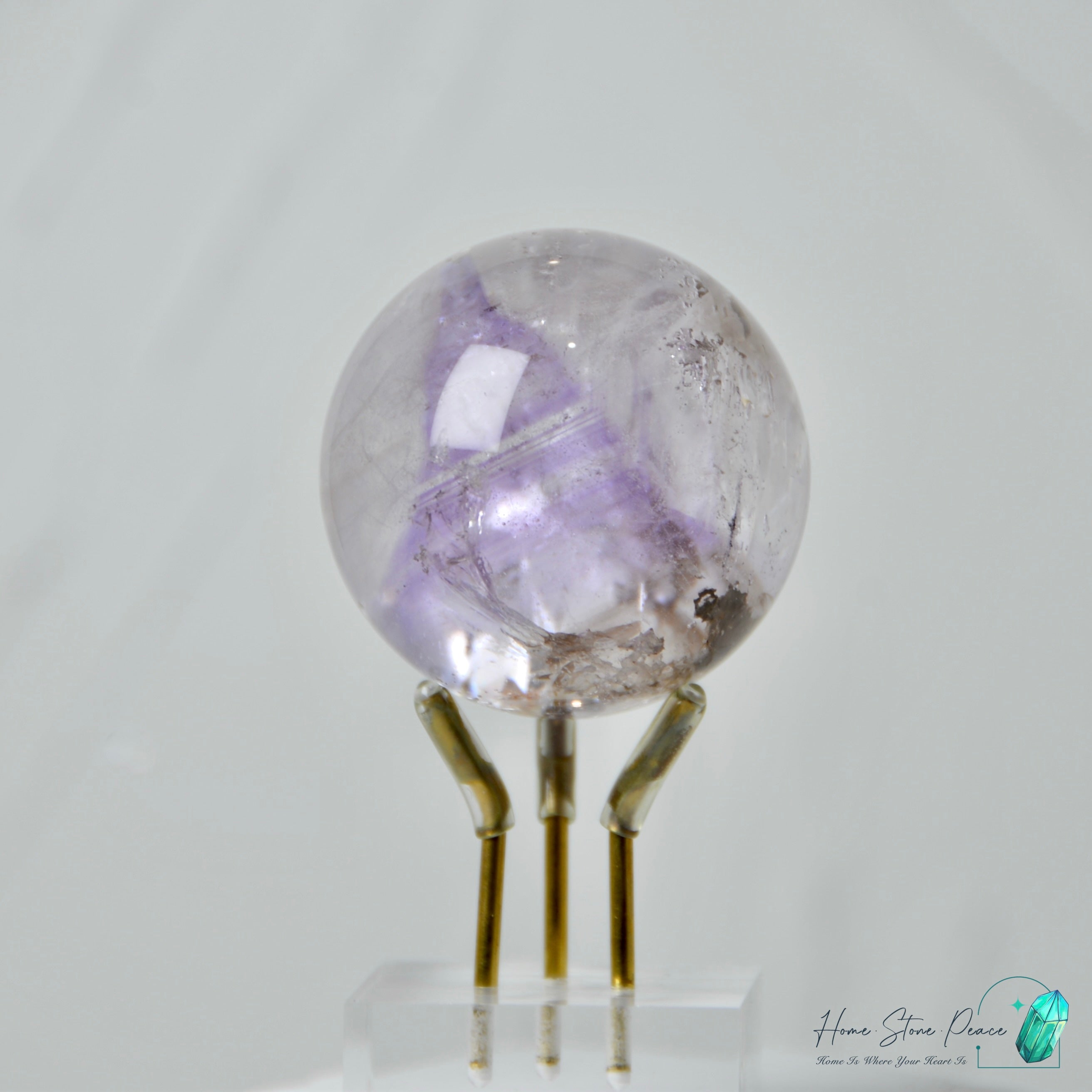紫骸骨黃泥水晶球 Skeletal Amethyst Sphere with Yellow Mud Inclusion