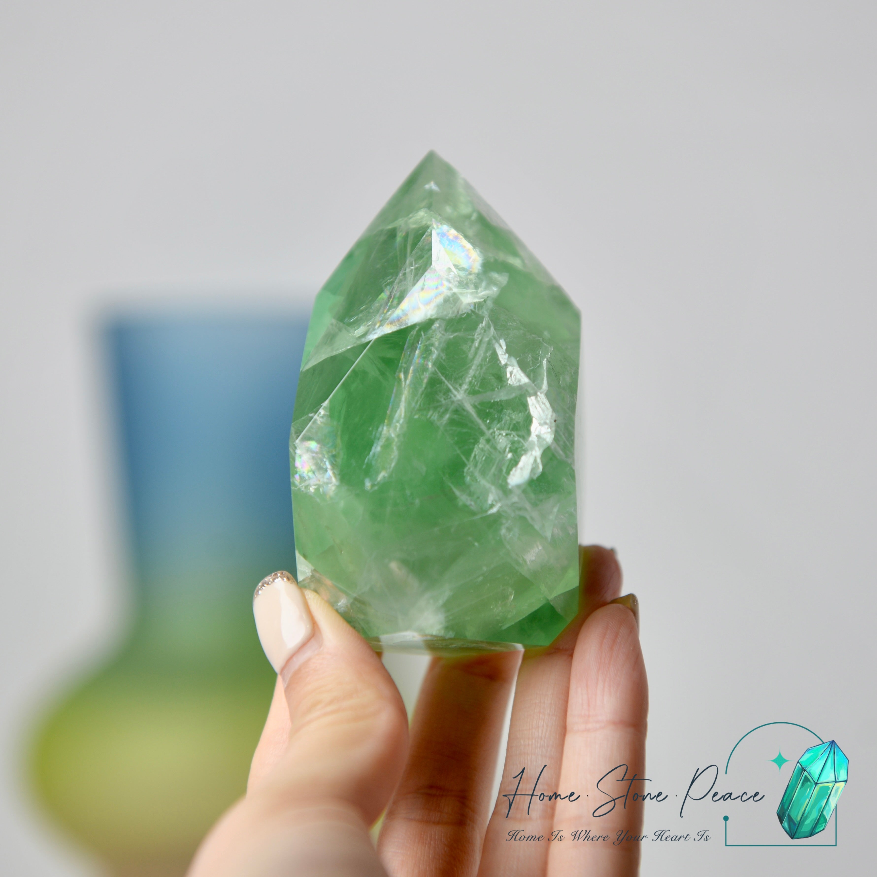 立體綠螢石擺設 Faceted Green Fluorite