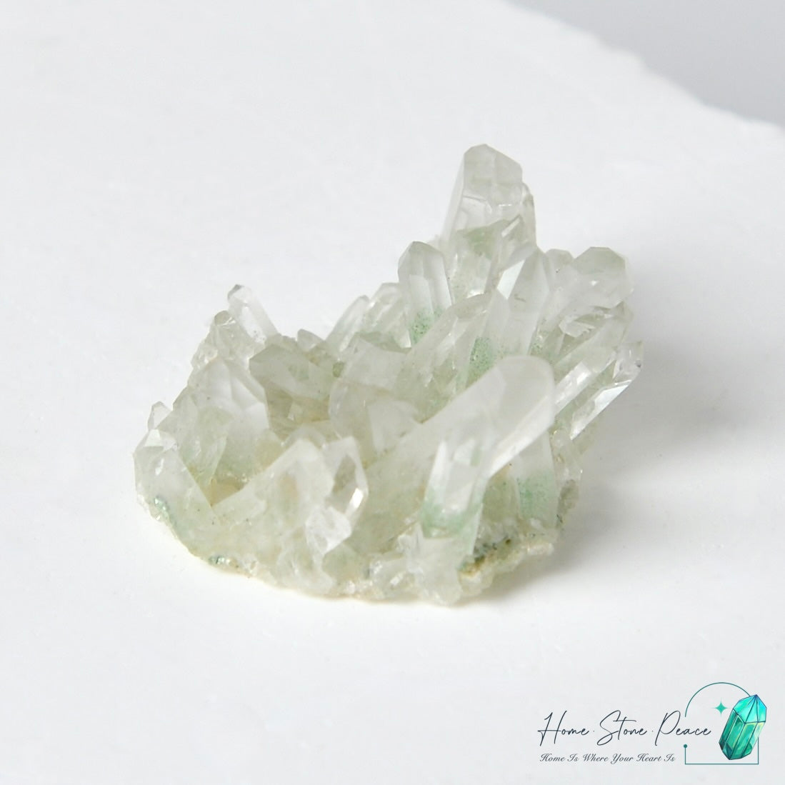 馬達加斯加翠幽靈晶簇 Madagascar Emerald Phantom Cluster