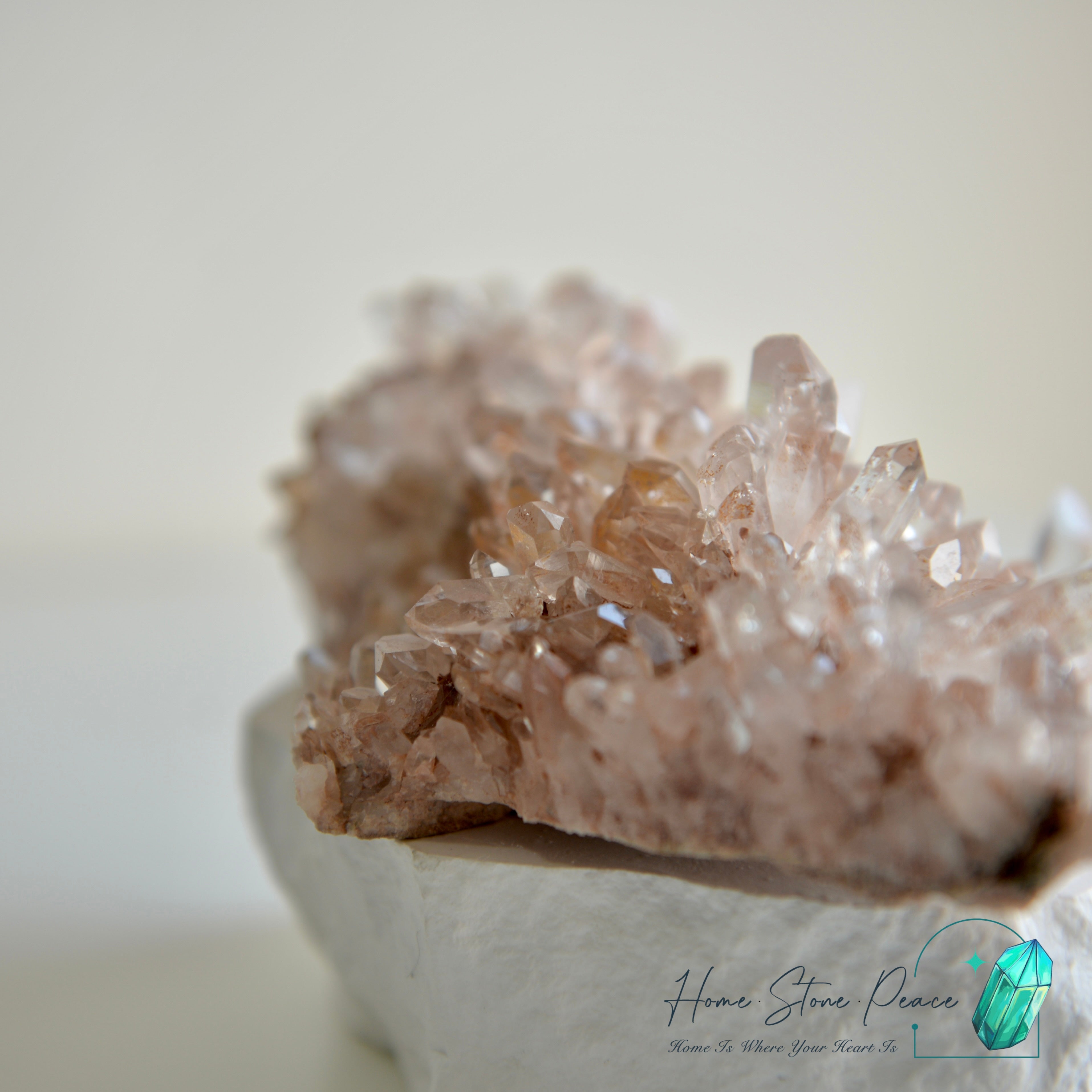 哥倫比亞粉紅雷姆利亞水晶簇 Columbian Pink Lemurian Quartz Cluster
