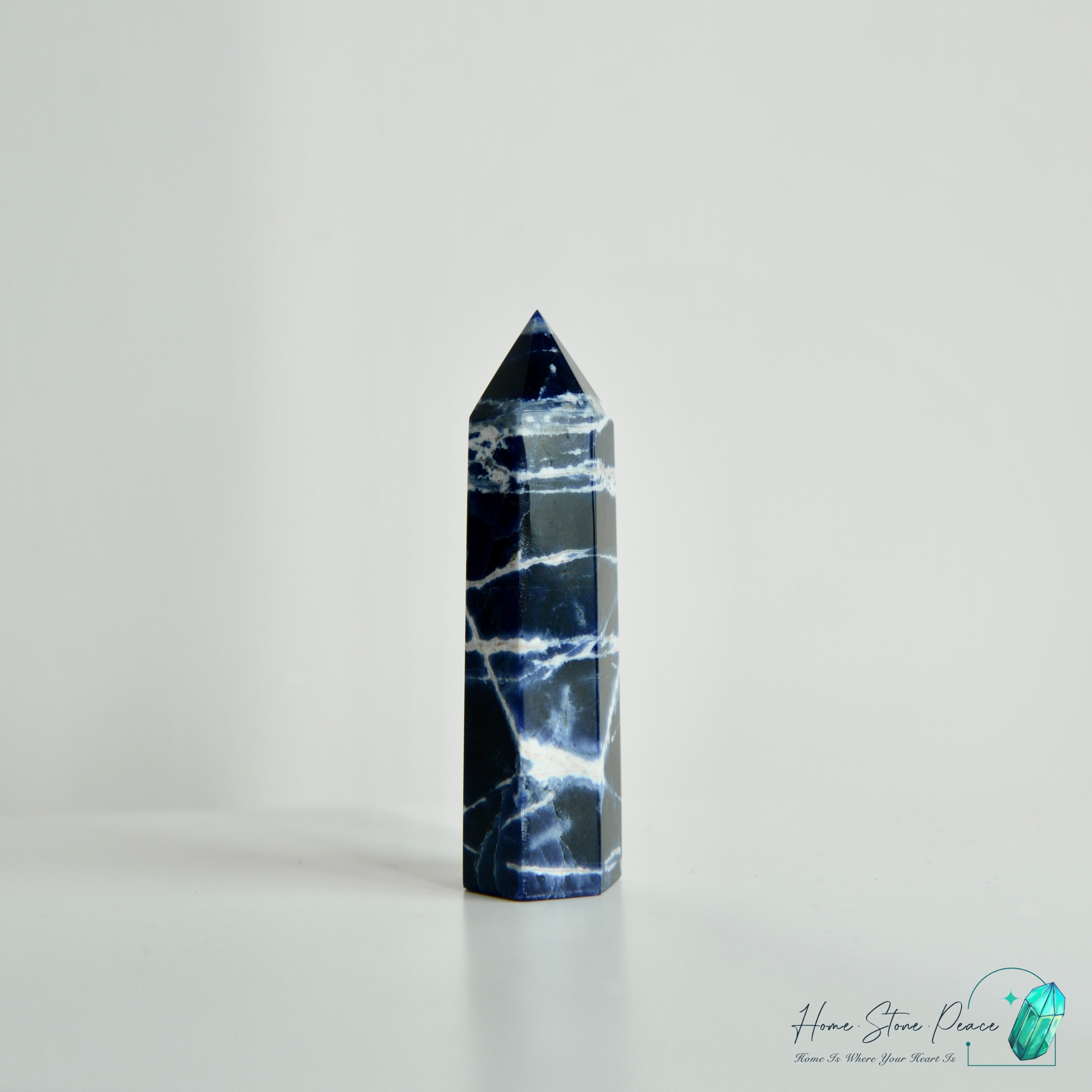 藍紋石柱 Sodalite Point