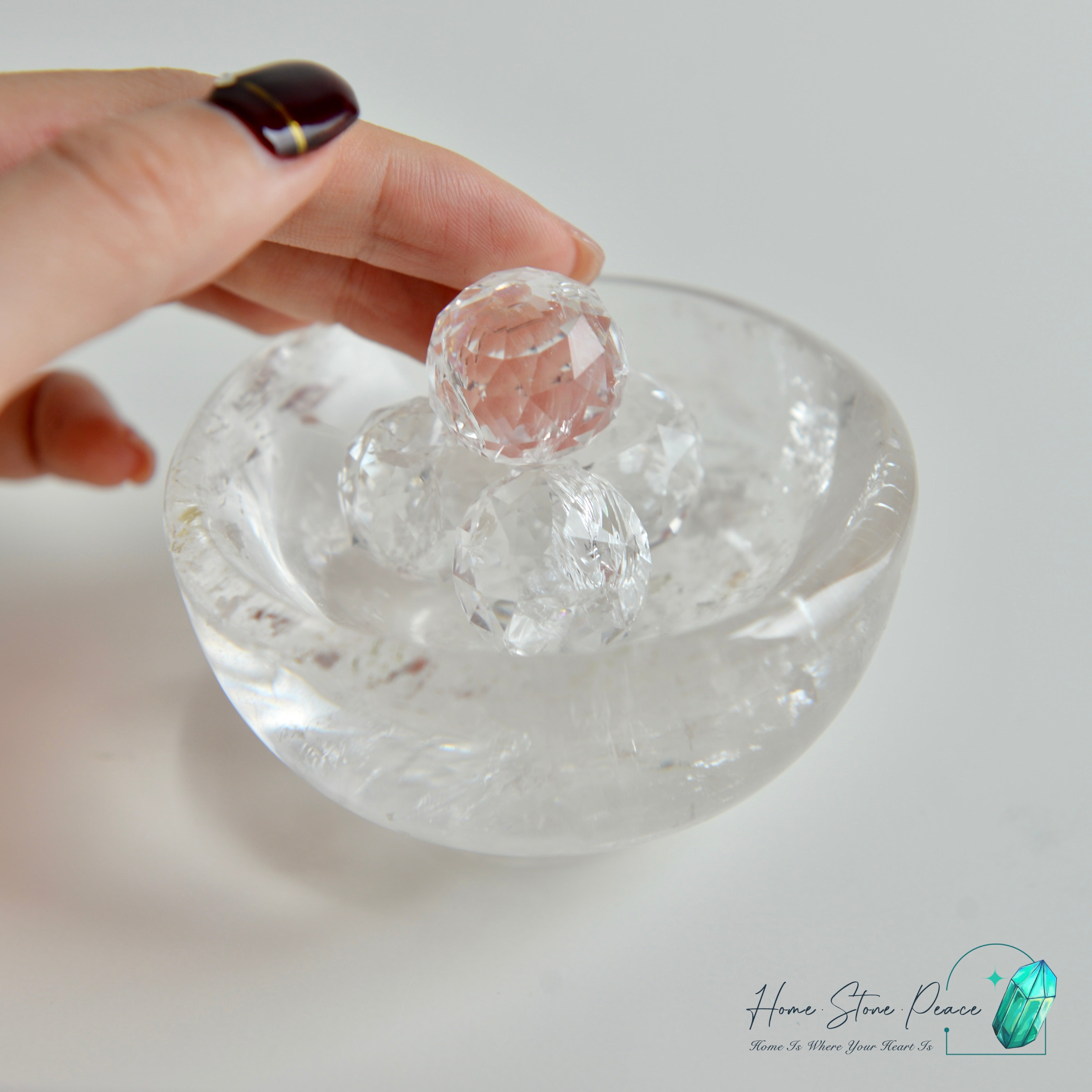 多面彩虹白水晶小球 Mini Faceted Clear Quartz Ball with Rainbows