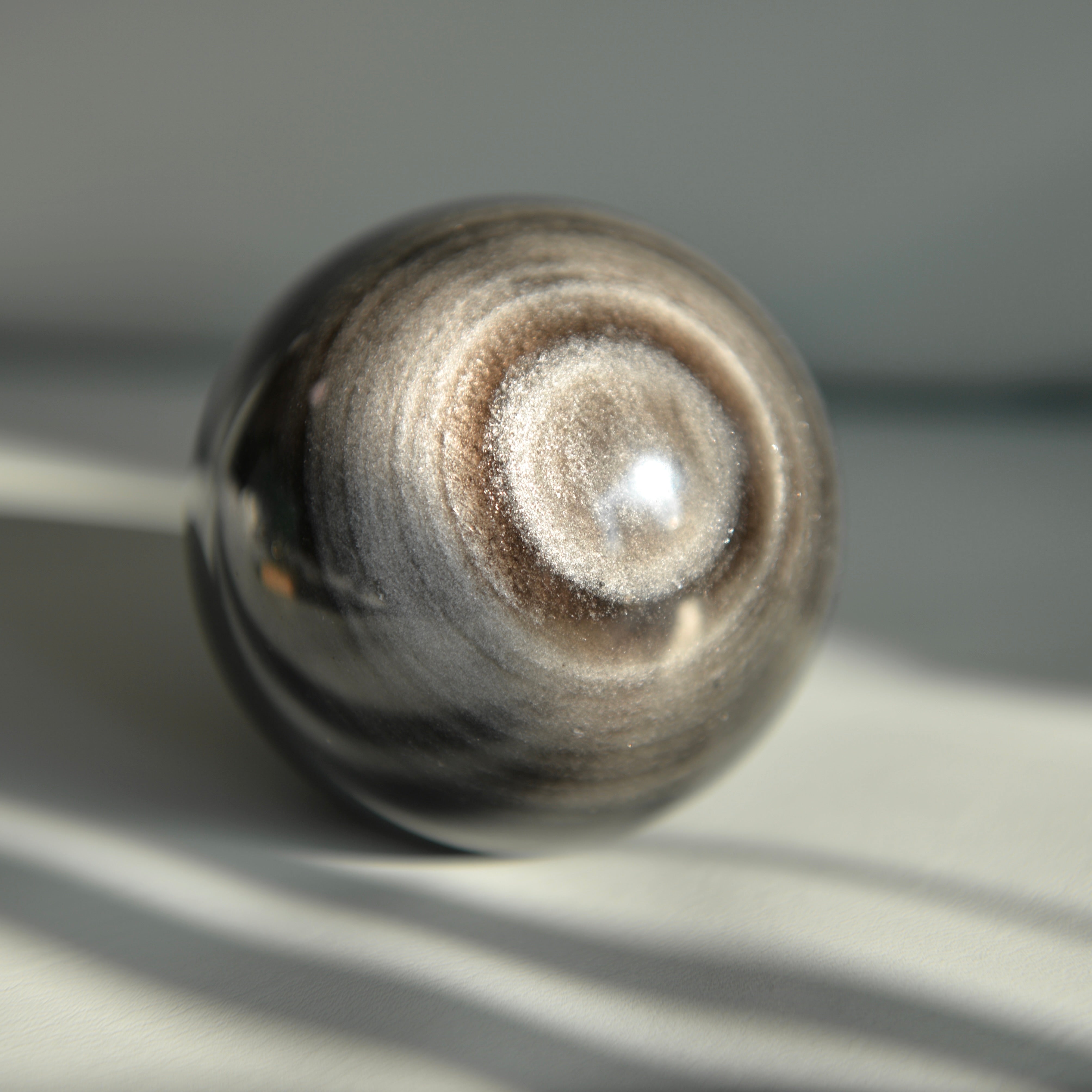 銀曜石球 Silver Sheen Obsidian Sphere