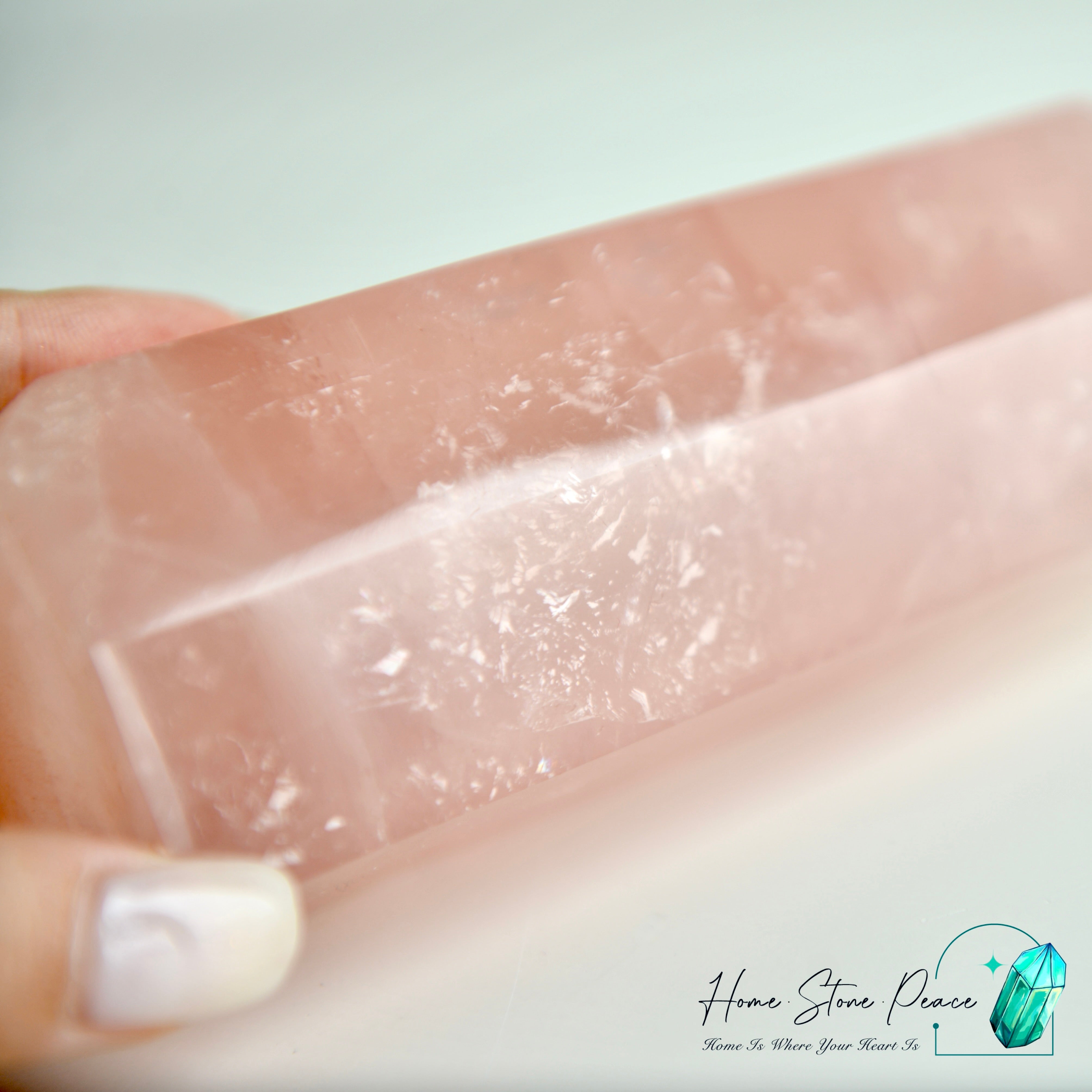 馬達加斯加粉紅水晶柱 Madagascar Rose Quartz Tower