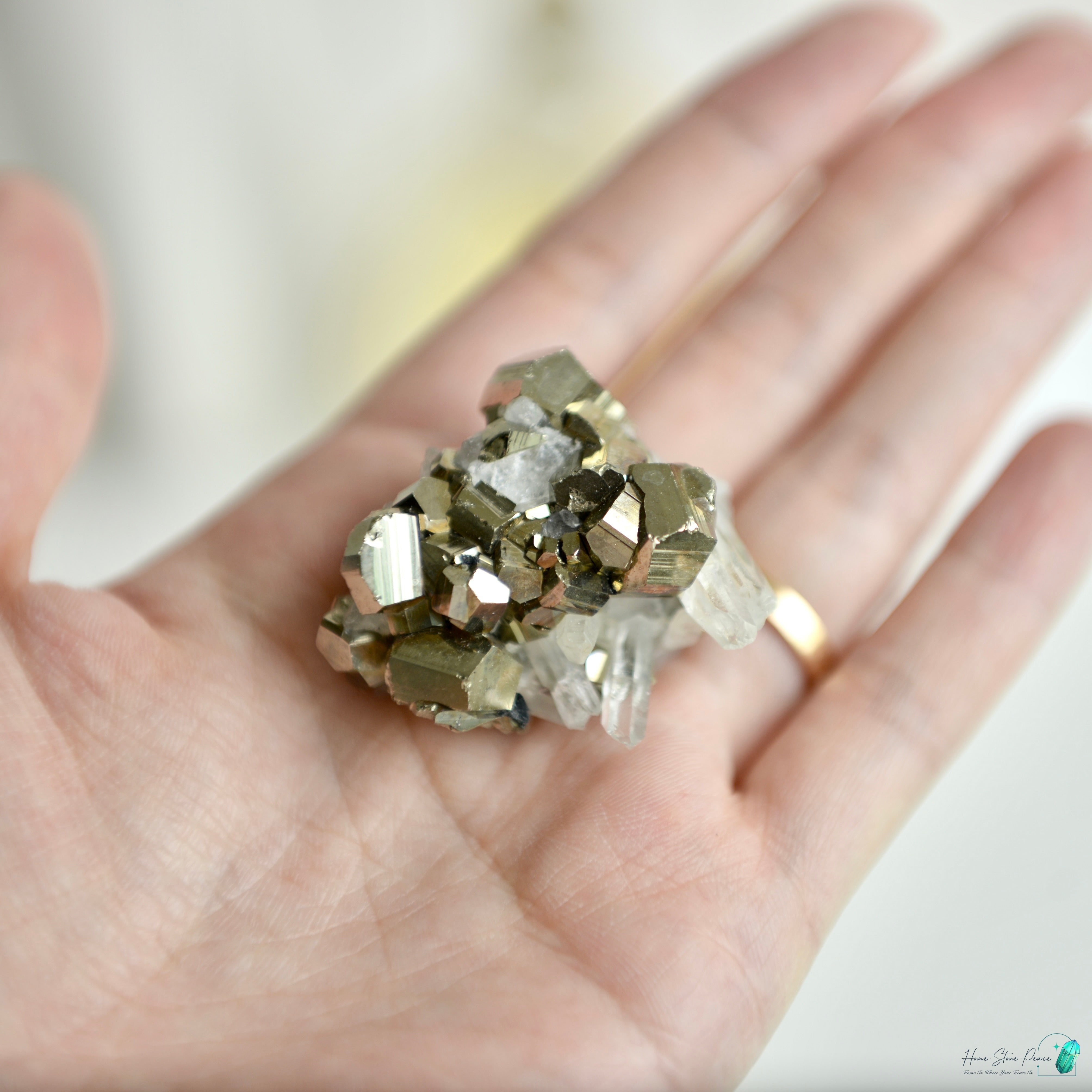 印尼黃鐵礦白水晶共生 Indonesian Pyrite with Clear Quartz Cluster