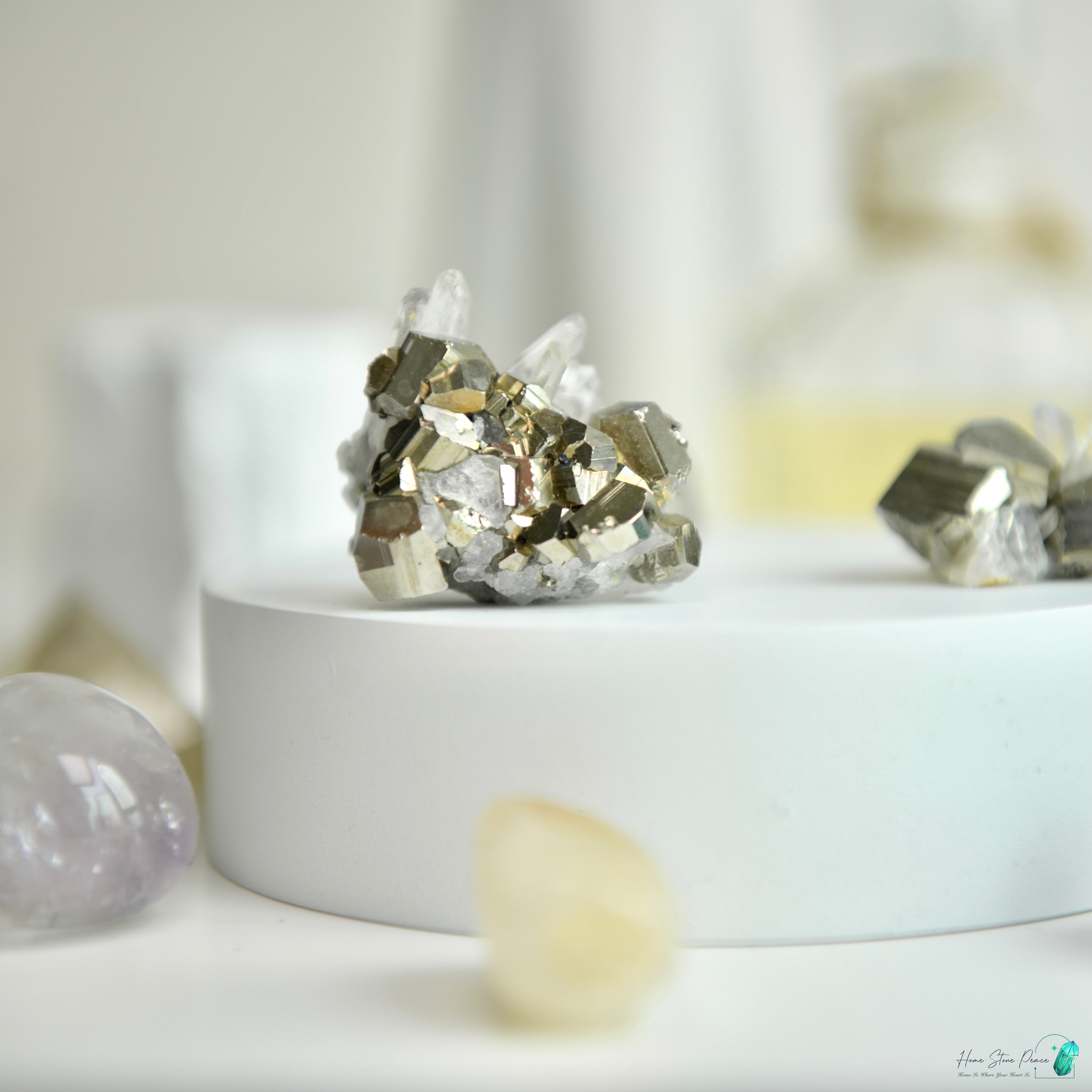 印尼黃鐵礦白水晶共生 Indonesian Pyrite with Clear Quartz Cluster
