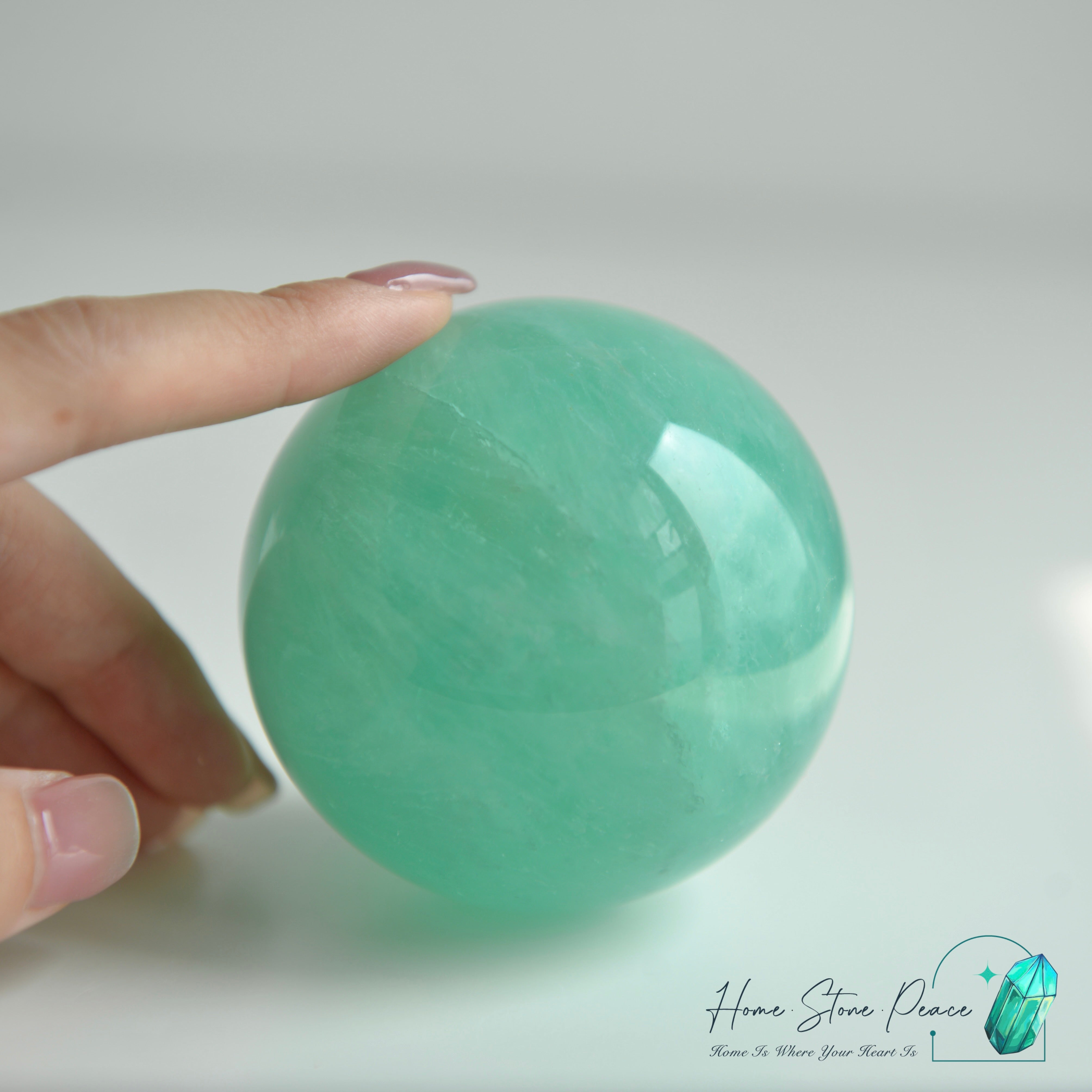 綠螢石球 Green Fluorite Sphere