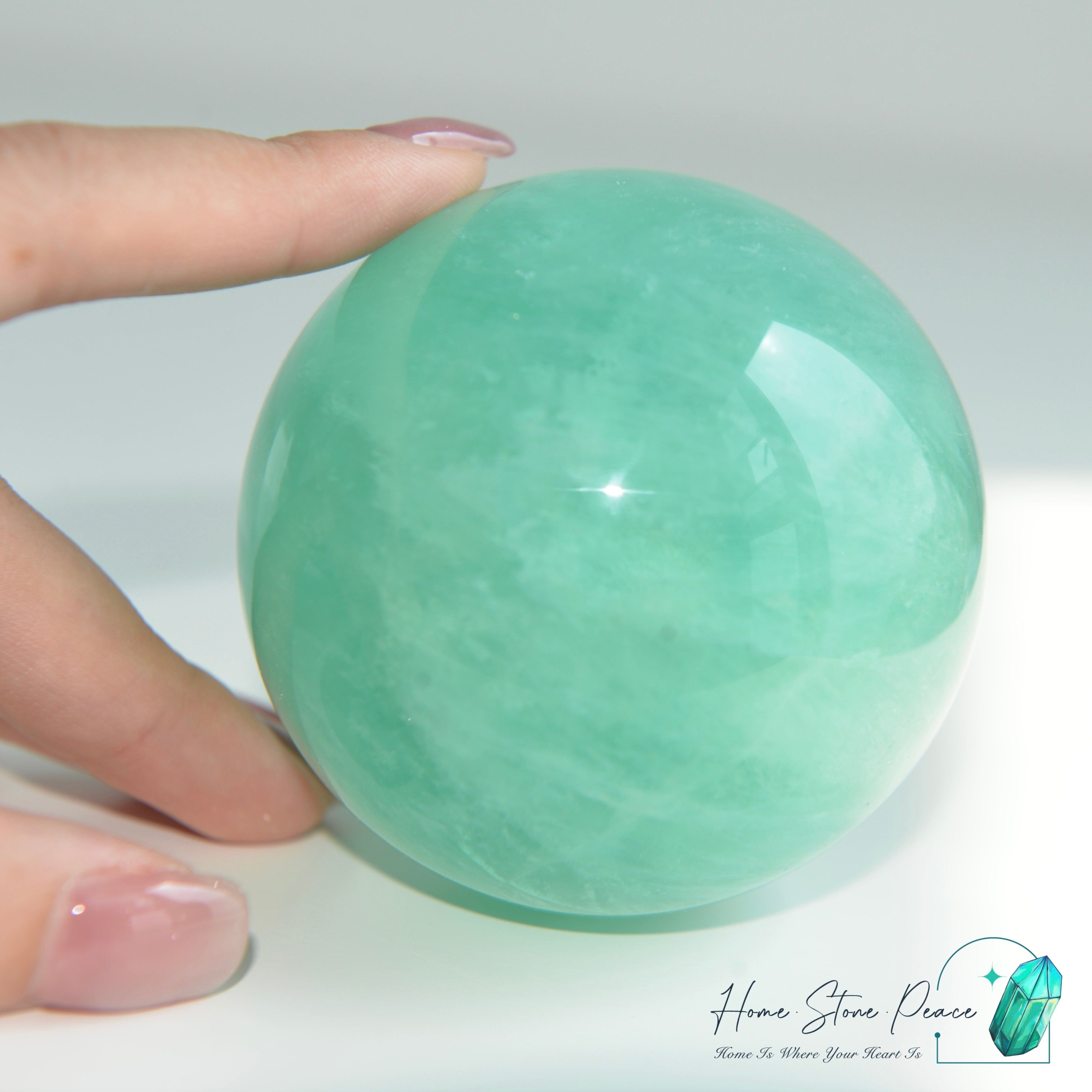 綠螢石球 Green Fluorite Sphere