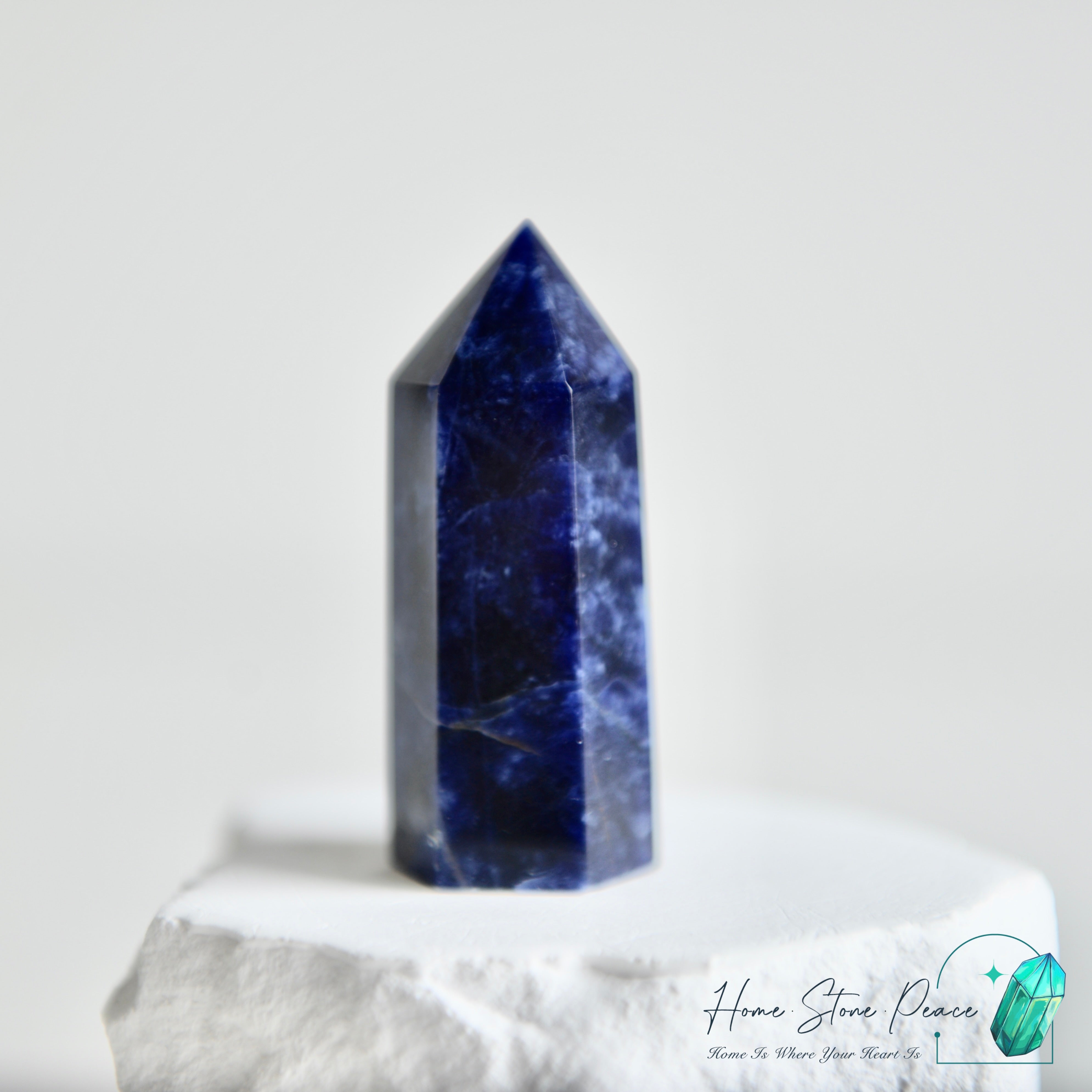 藍紋石柱 Sodalite Point