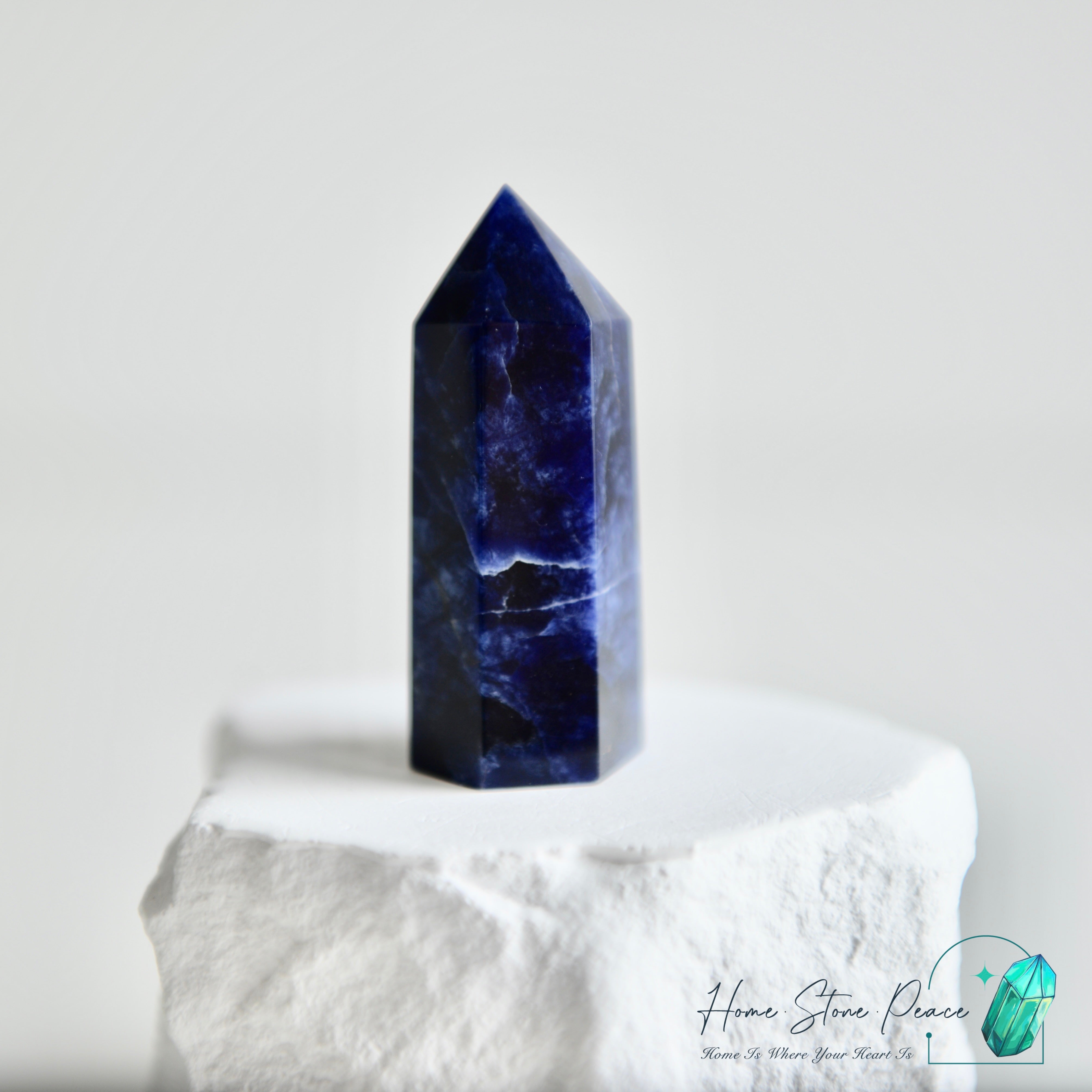 藍紋石柱 Sodalite Point