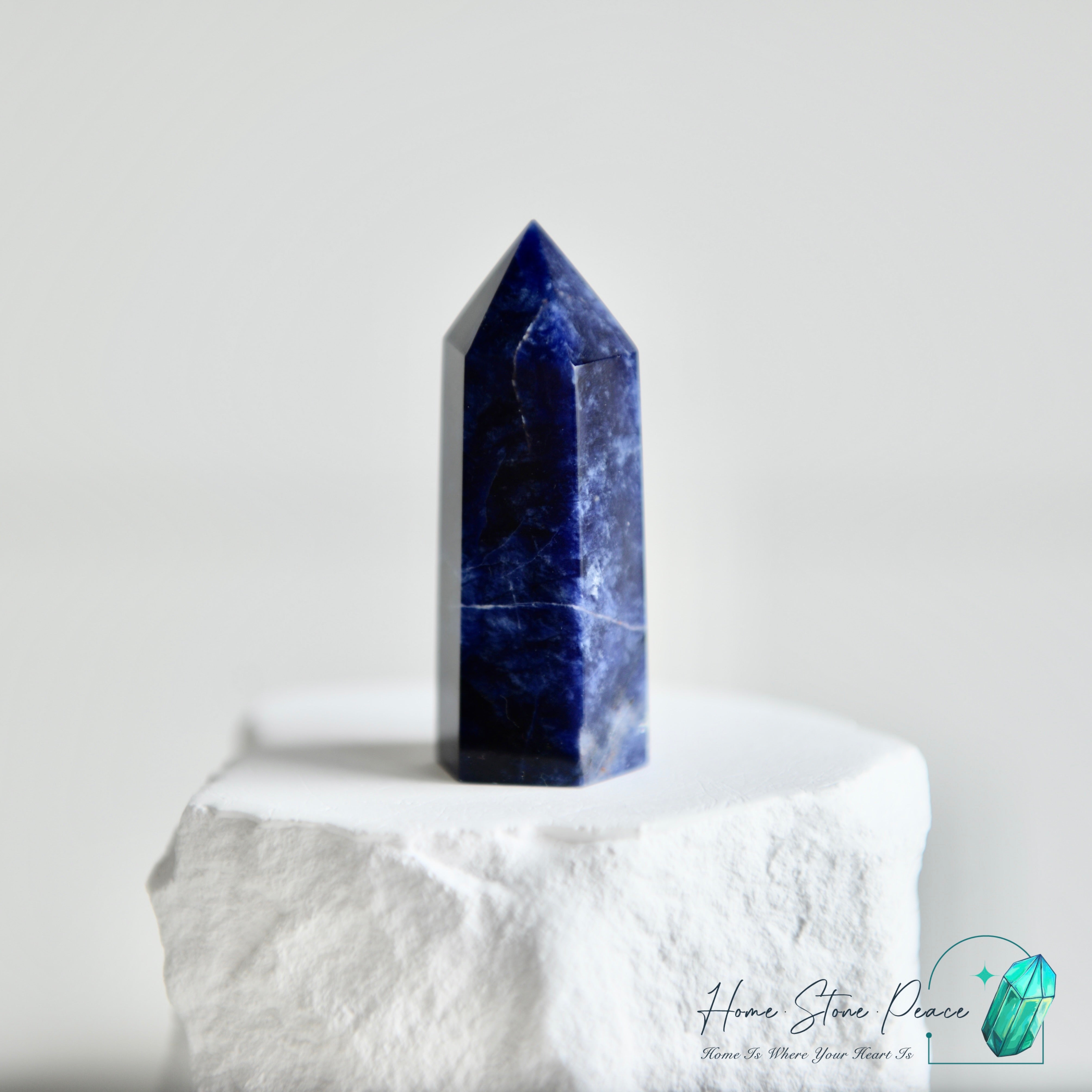 藍紋石柱 Sodalite Point