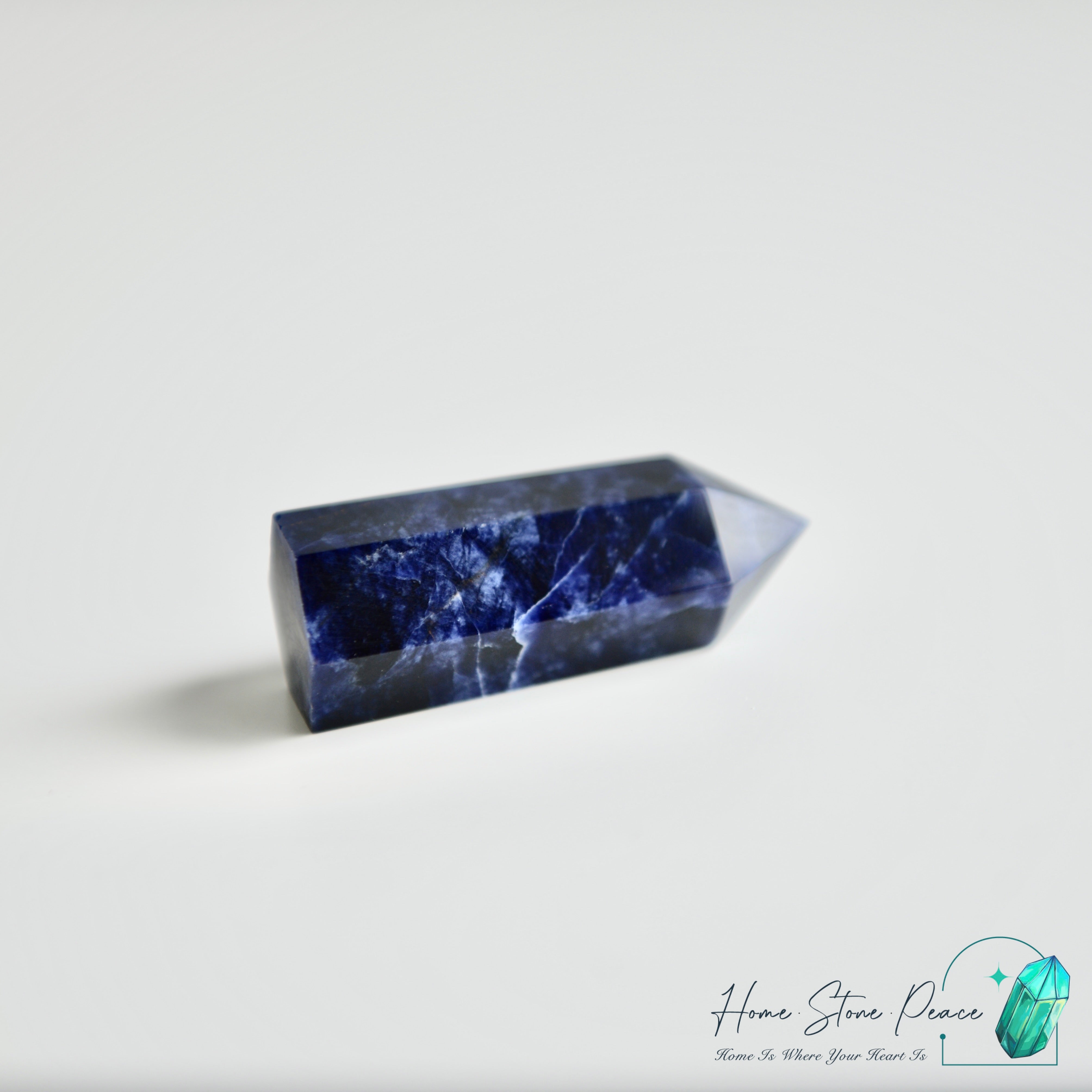 藍紋石柱 Sodalite Point
