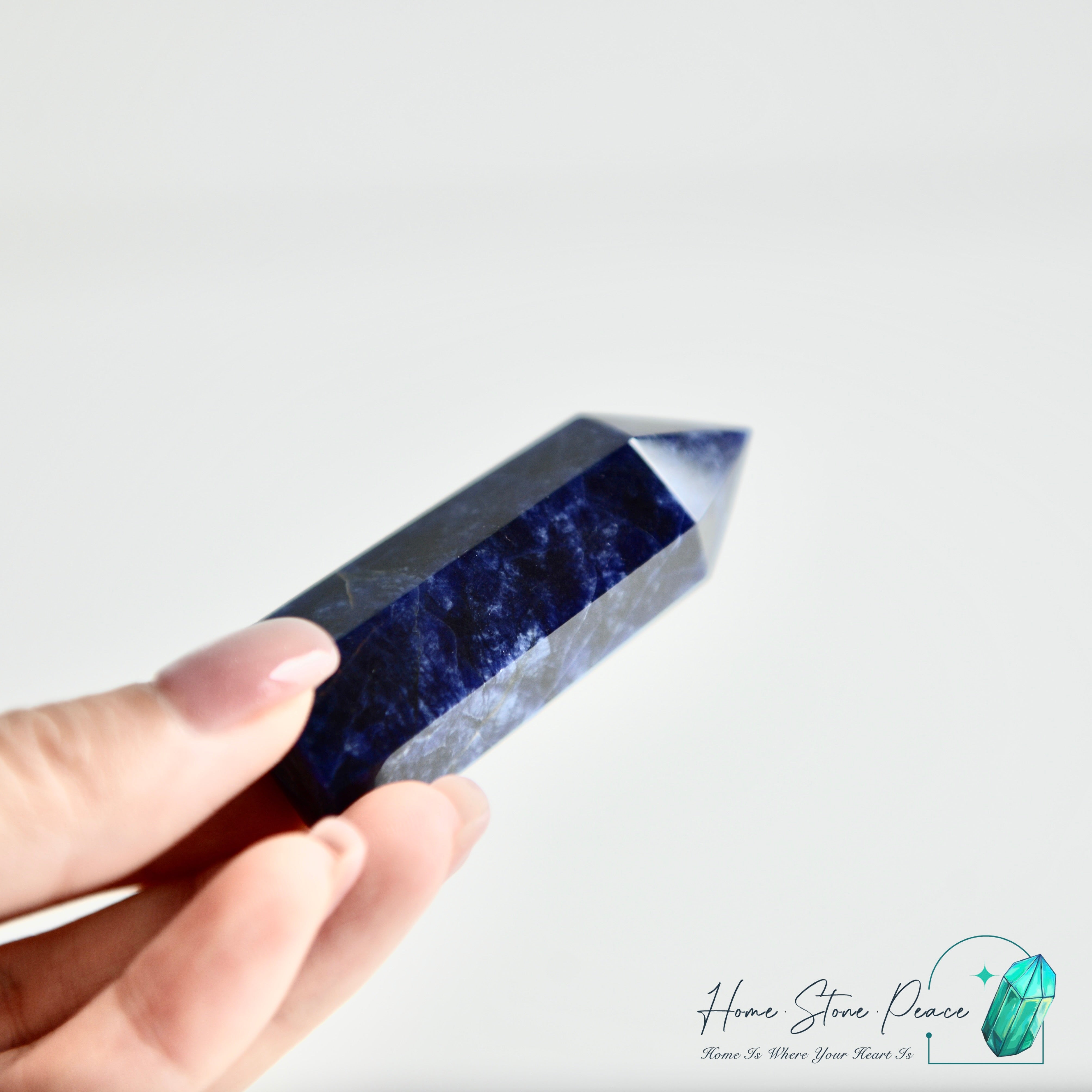 藍紋石柱 Sodalite Point