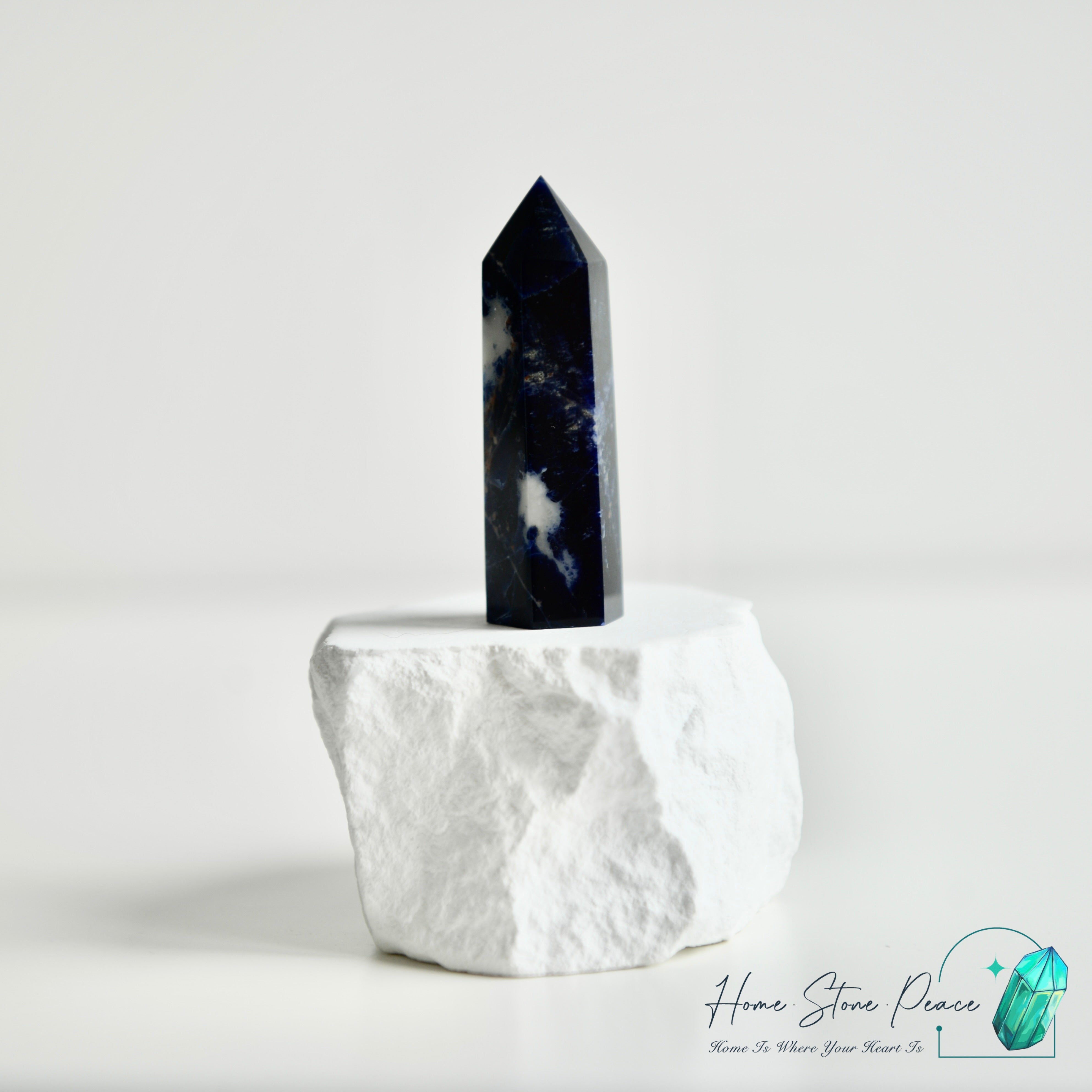 藍紋石柱 Sodalite Point