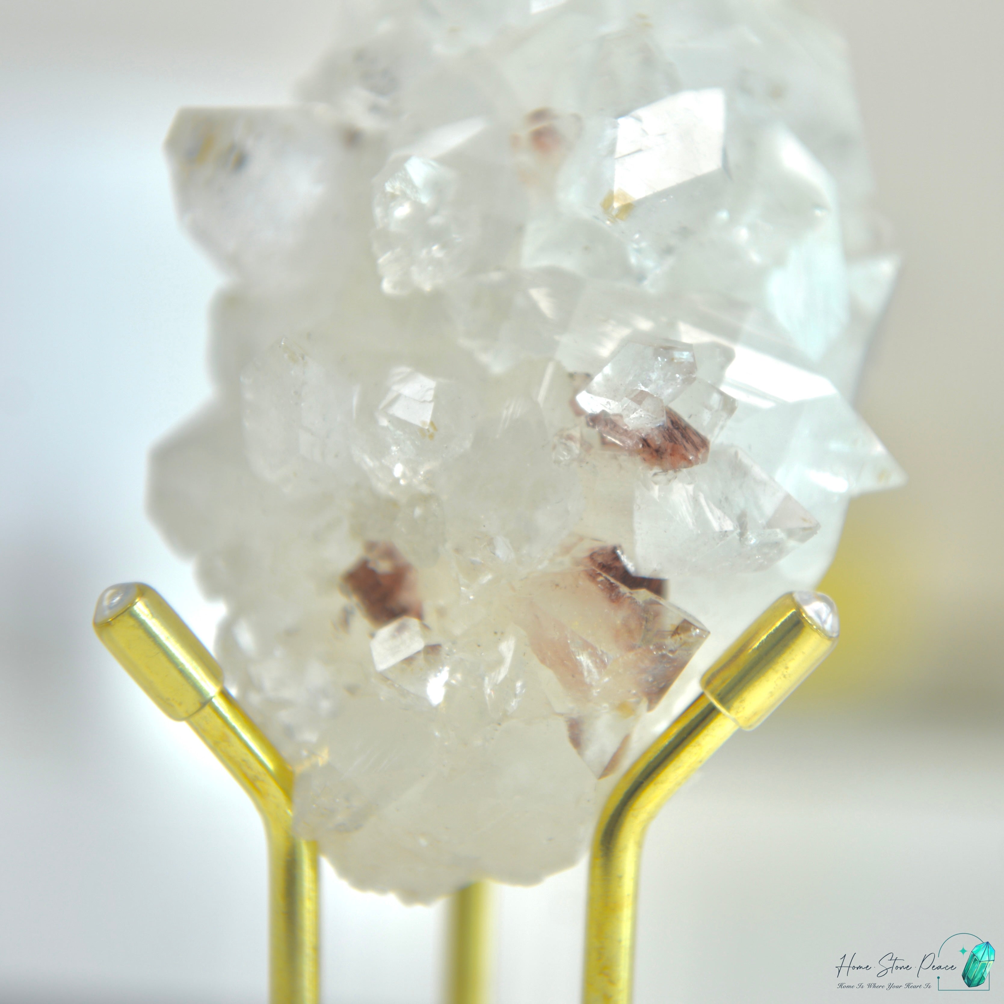 鑽石魚眼石紅色沸石共生 Diamond Apophyllite Cluster with Red Zeolite