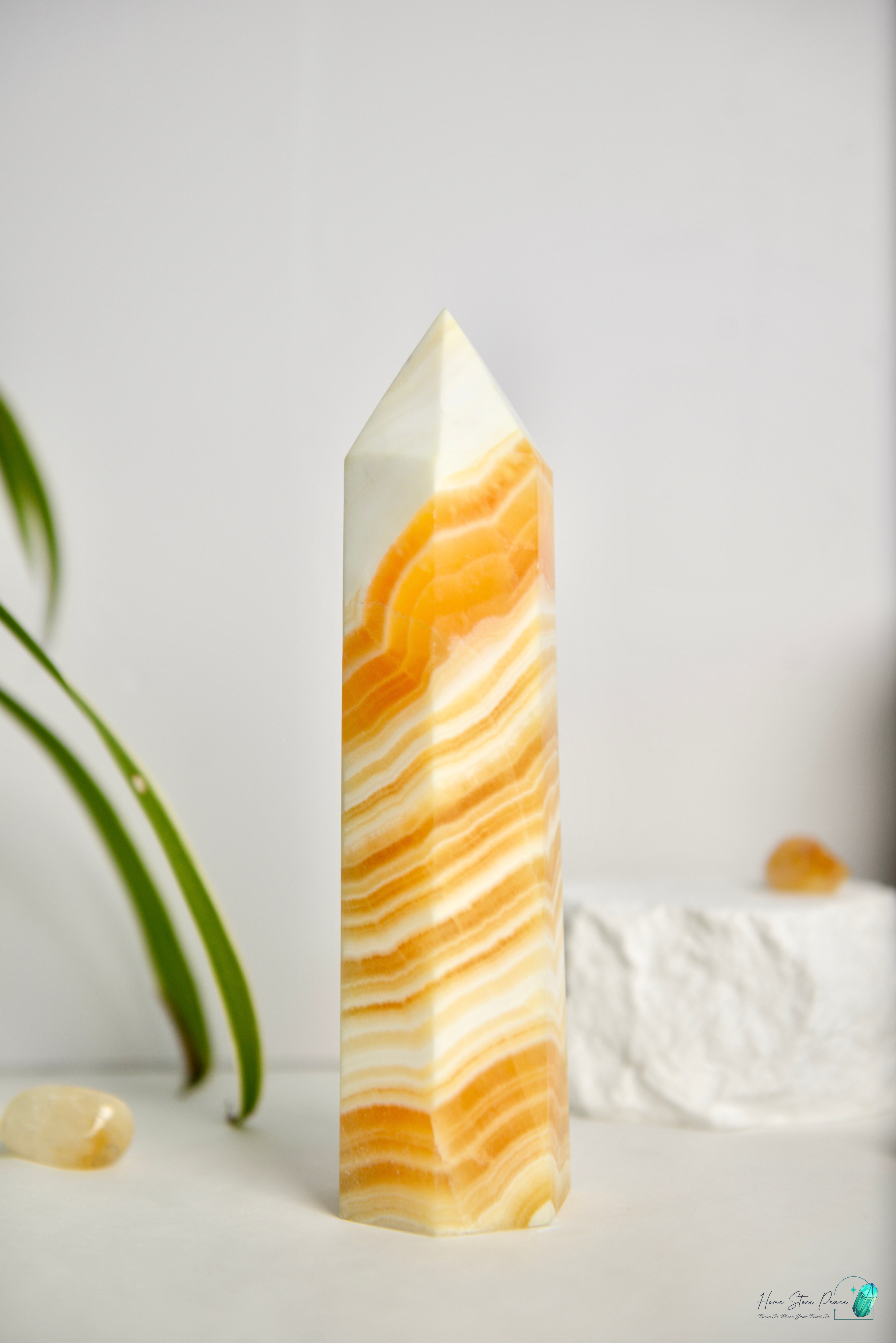 橙色方解石柱 Orange Calcite Tower