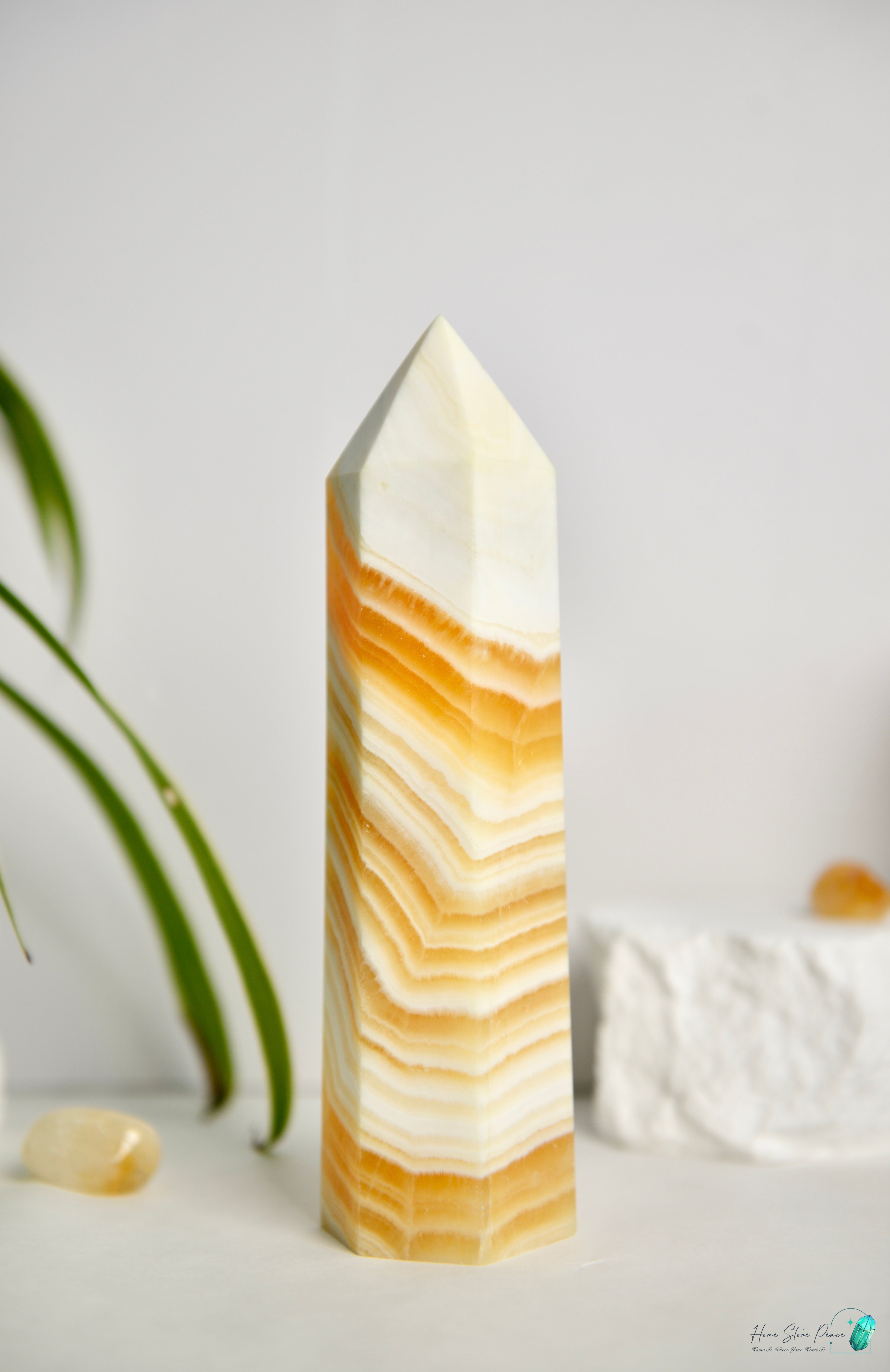 橙色方解石柱 Orange Calcite Tower