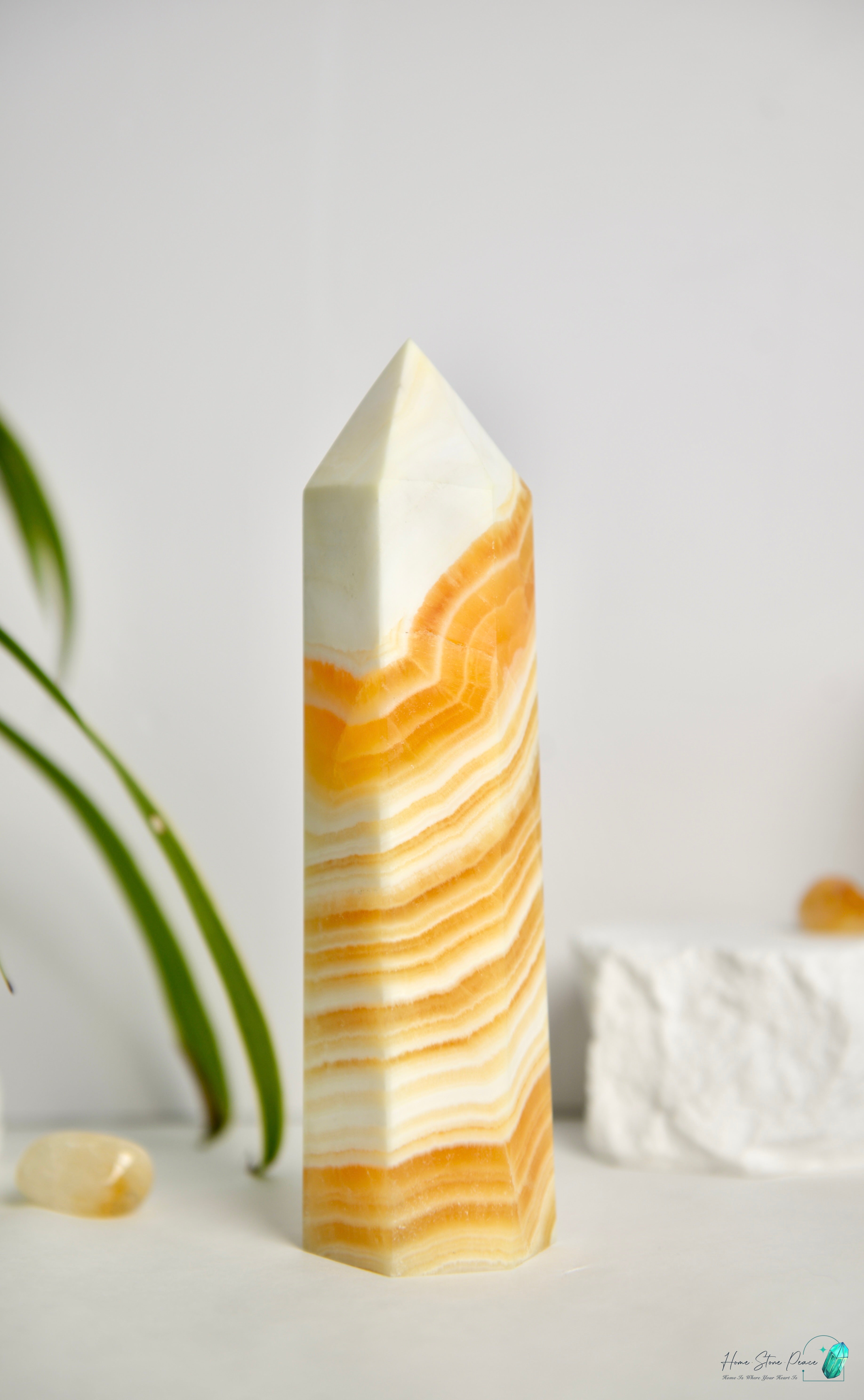 橙色方解石柱 Orange Calcite Tower