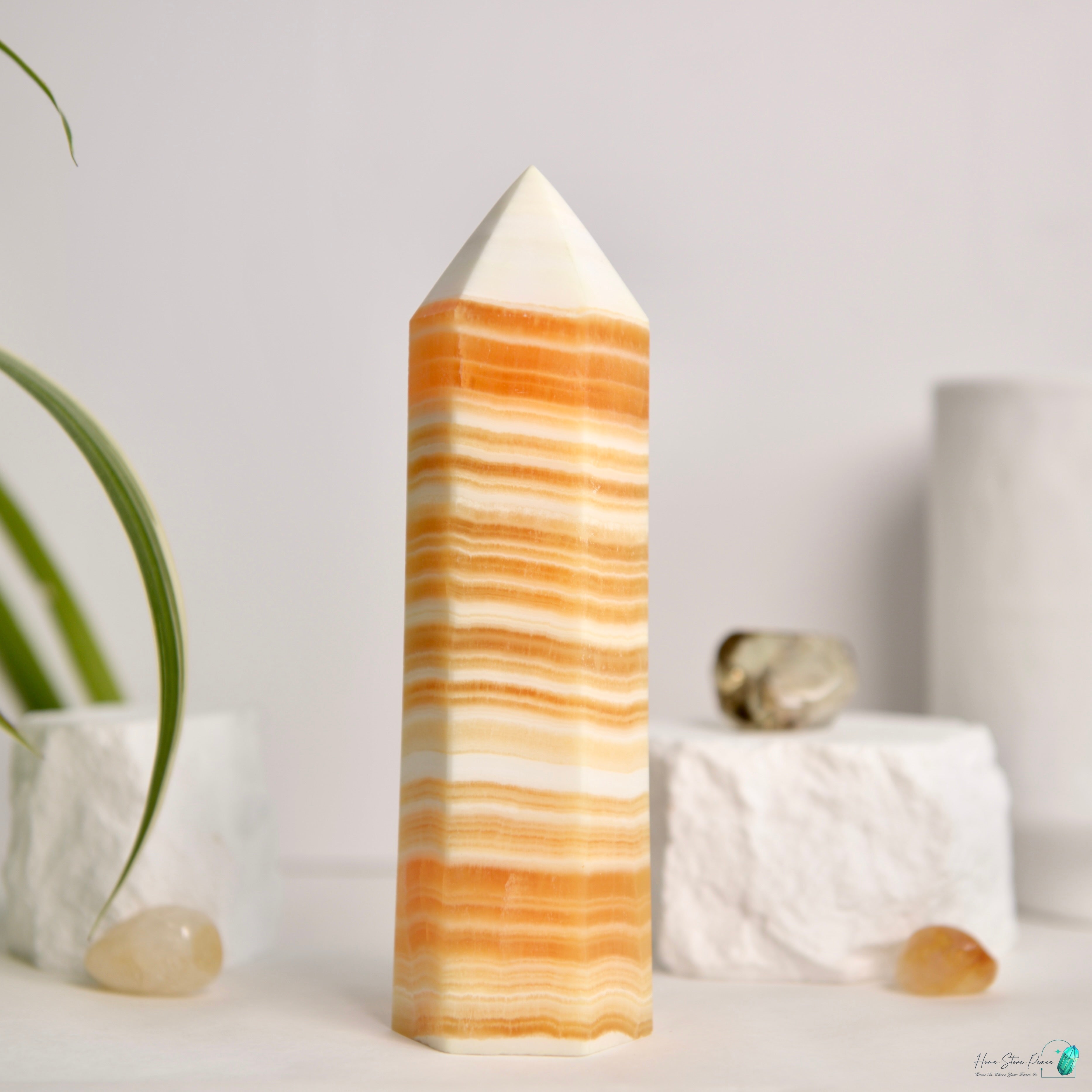 橙色方解石柱 Orange Calcite Tower