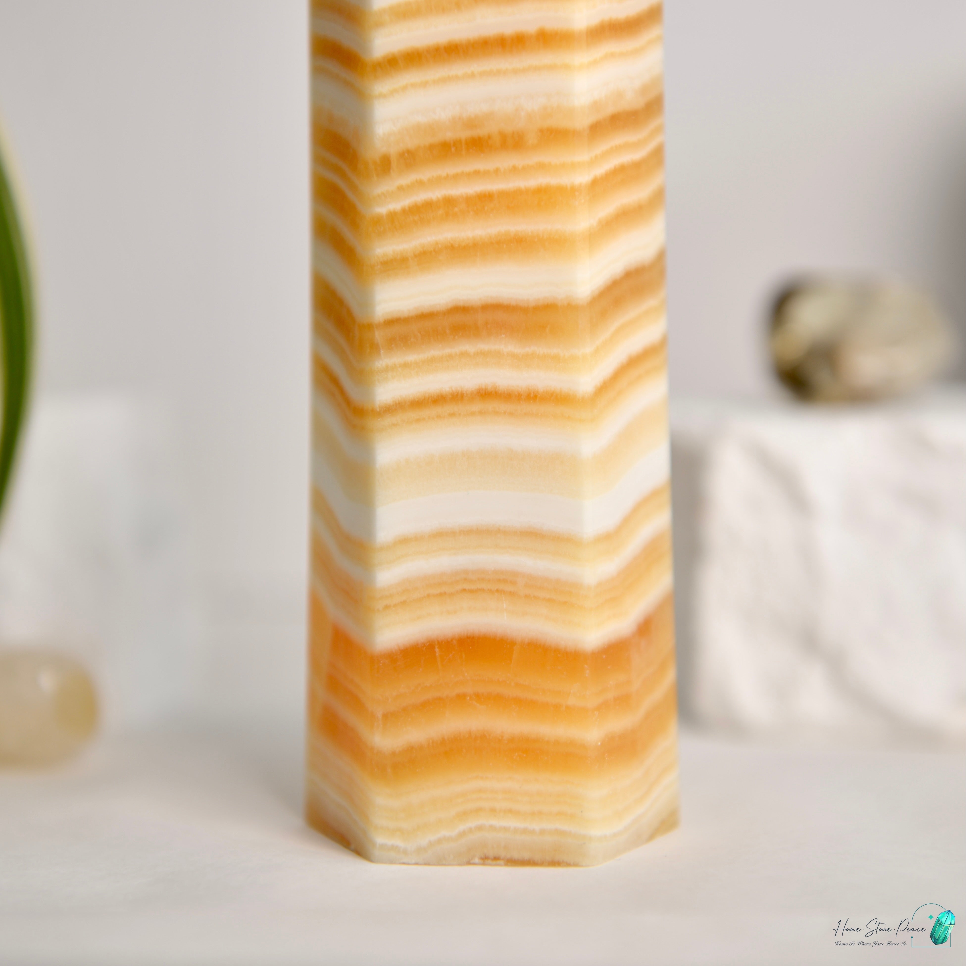 橙色方解石柱 Orange Calcite Tower
