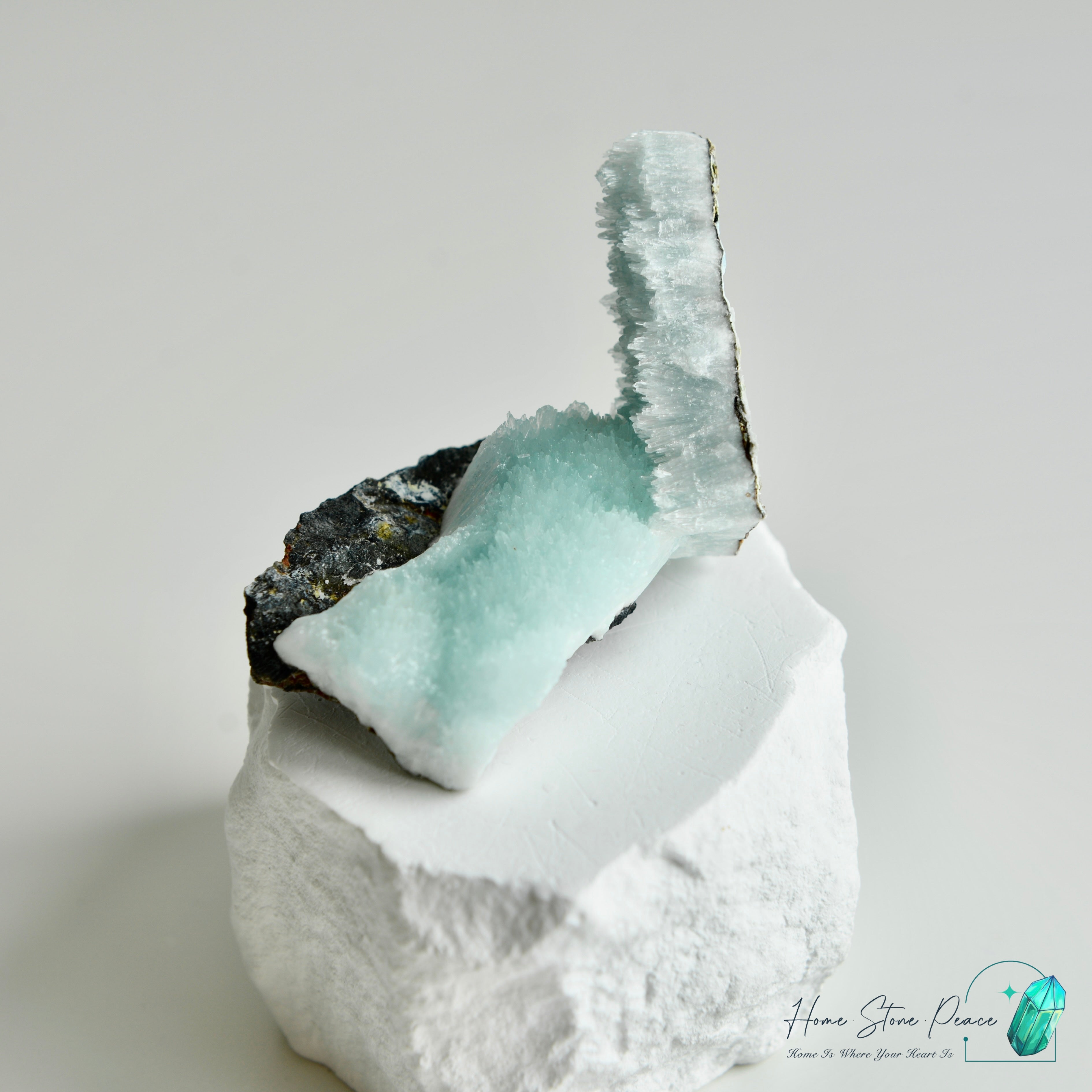 藍霰石 Blue Aragonite Cluster