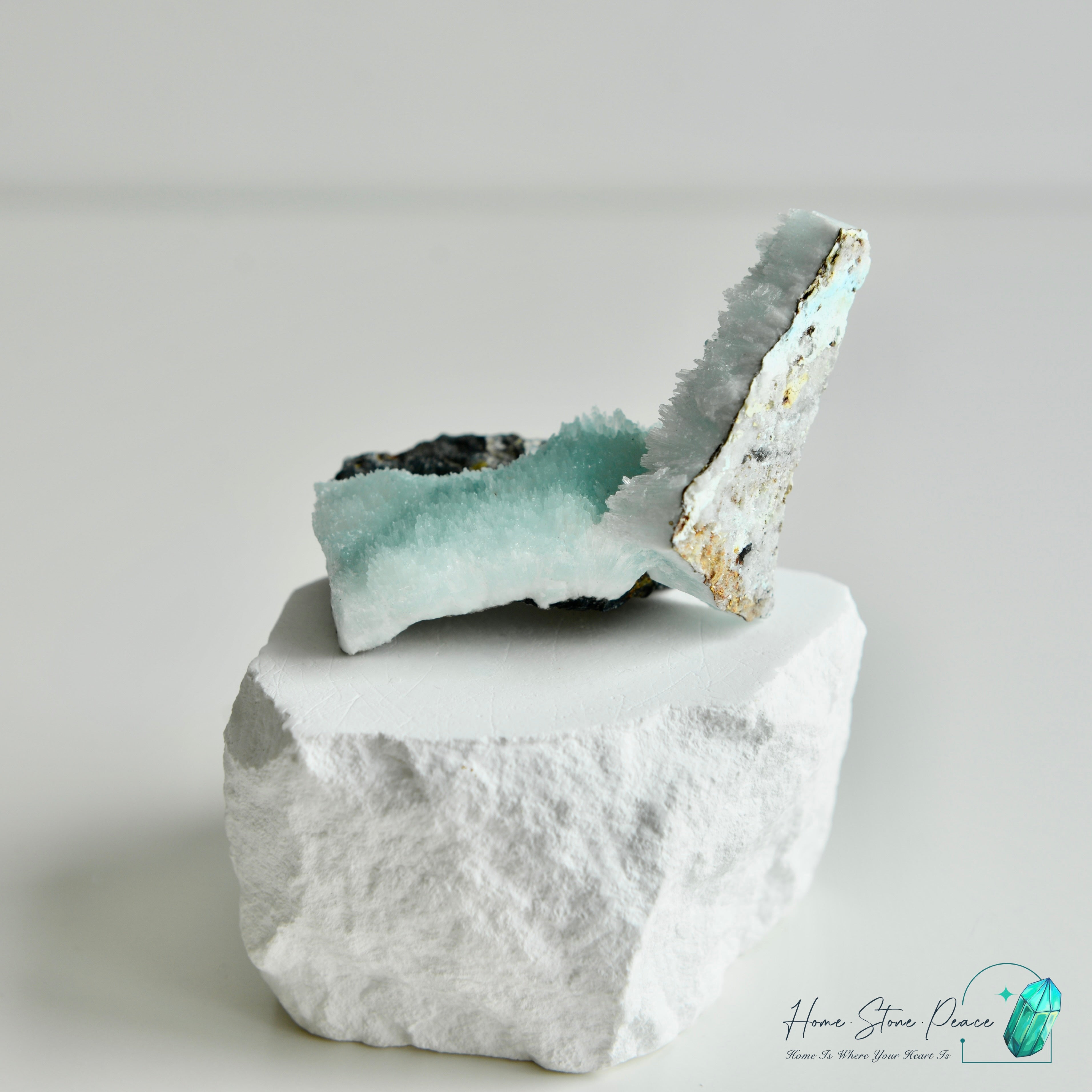 藍霰石 Blue Aragonite Cluster