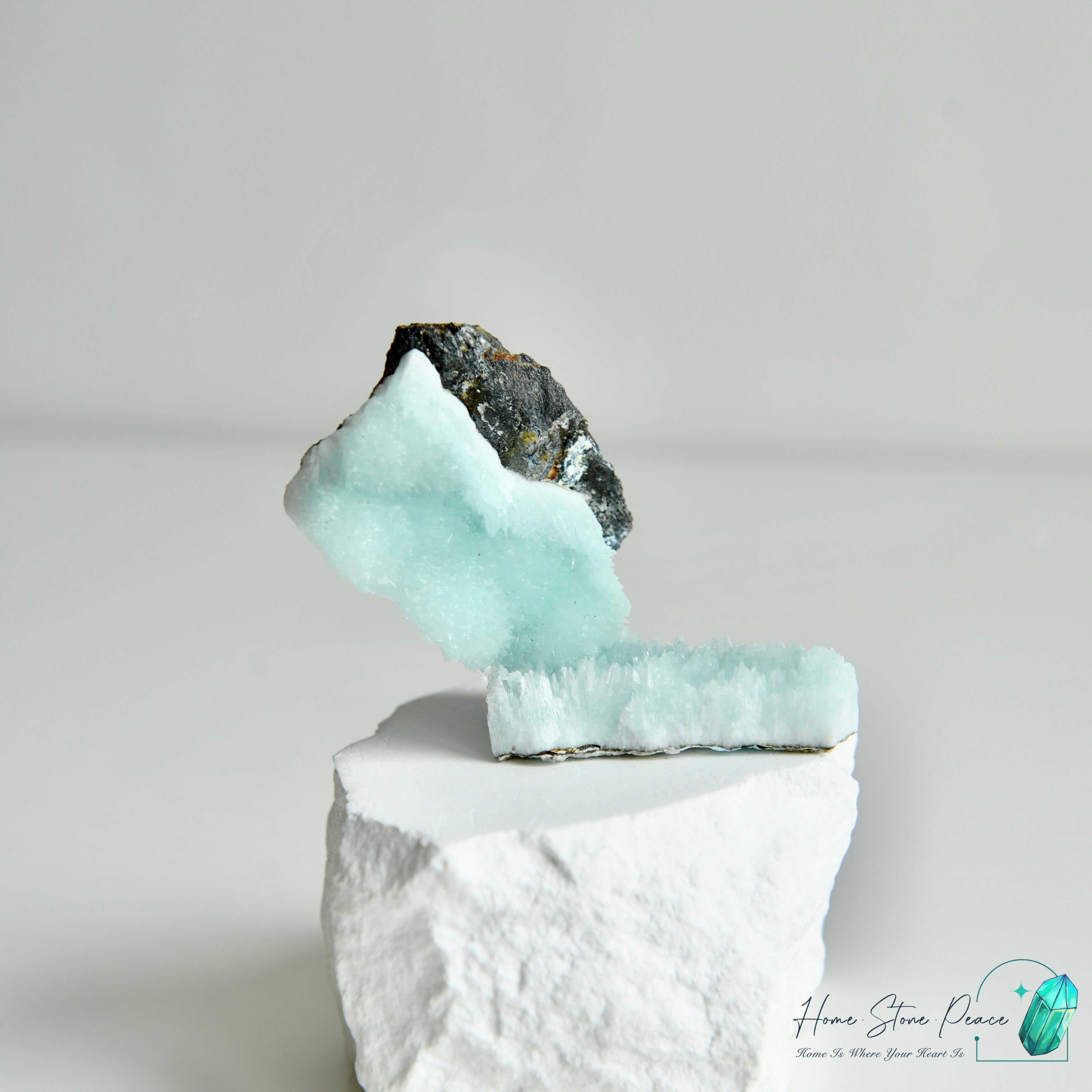 藍霰石 Blue Aragonite Cluster
