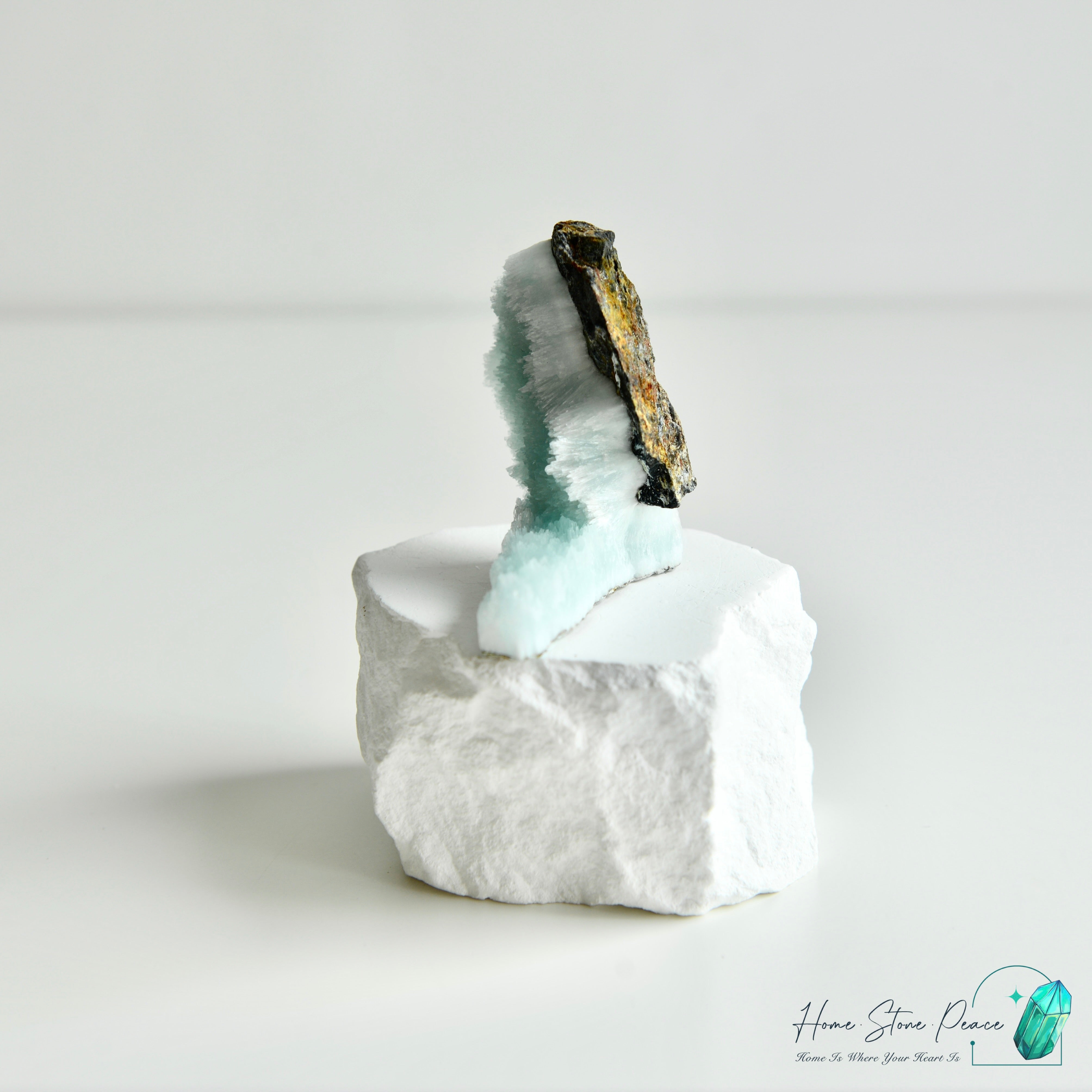 藍霰石 Blue Aragonite Cluster